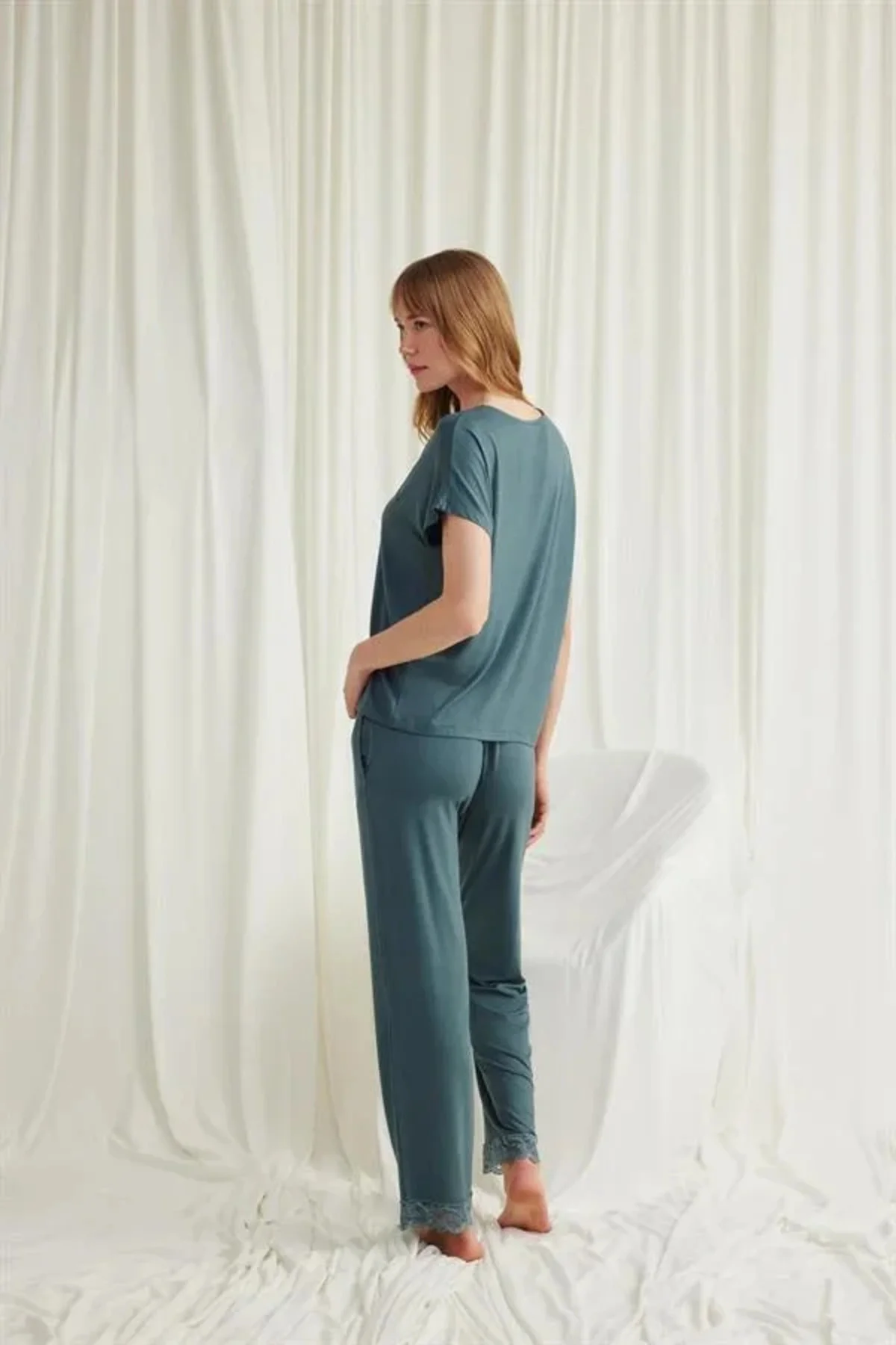 Kısa Kollu V Yakalı Dantelli Pijama Takımı Fiyatı, Yorumları ve Özellikleri