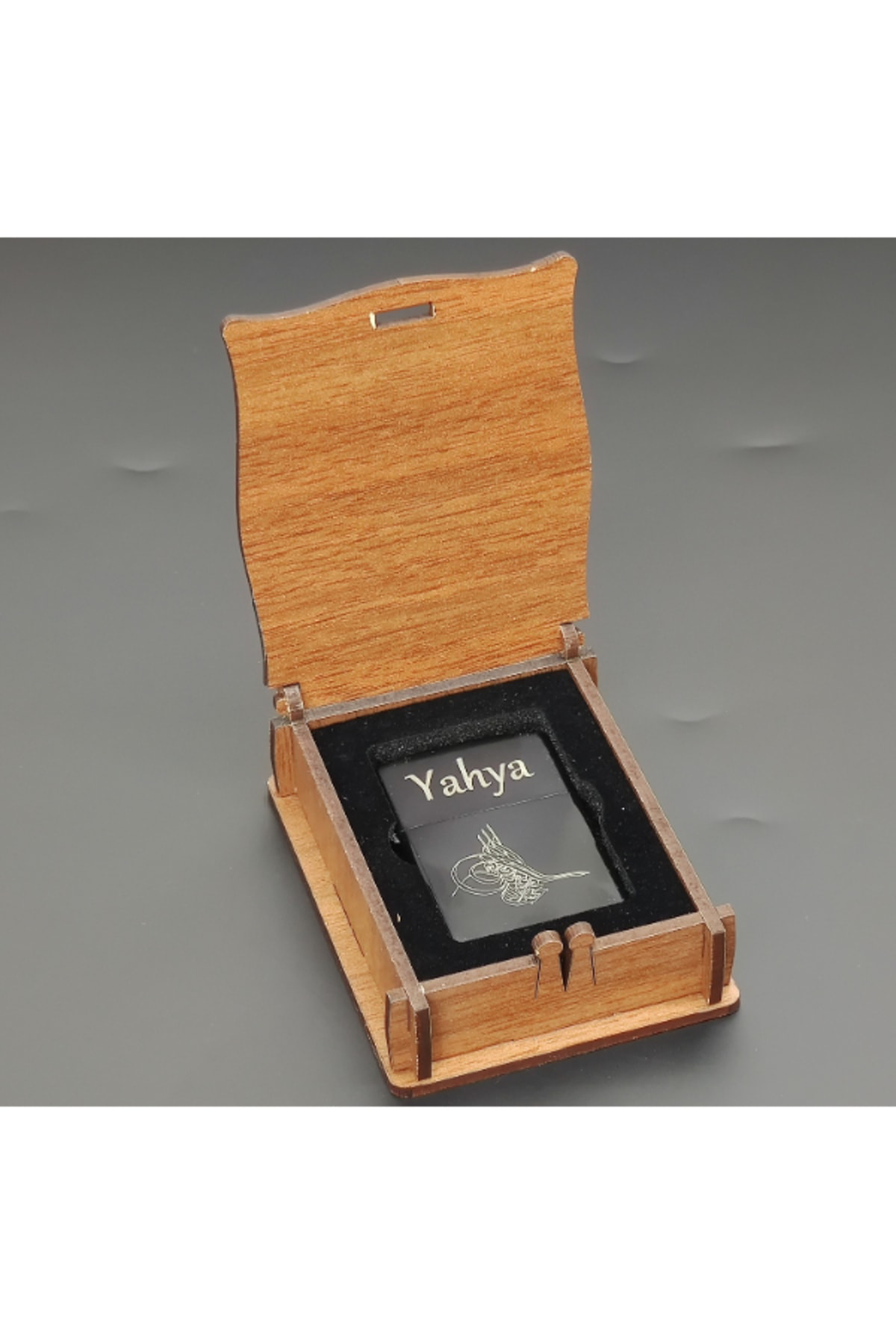 Tesbih Sakarya Kişiye Özel İsimli - Benzinli Çakmak - Tuğra'lı