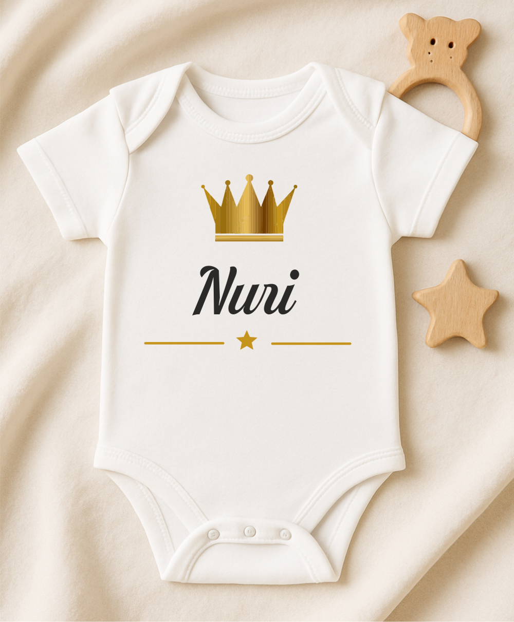 Kişiye Özel İsimli Bebek Body Gold Taçlı Yeni Doğan Zıbın091
