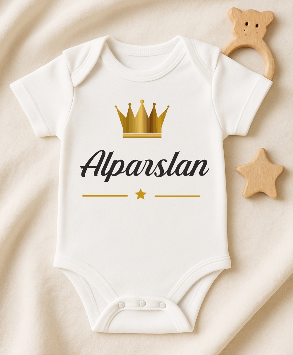 Kişiye Özel İsimli Bebek Body Gold Taçlı Yeni Doğan Zıbın005