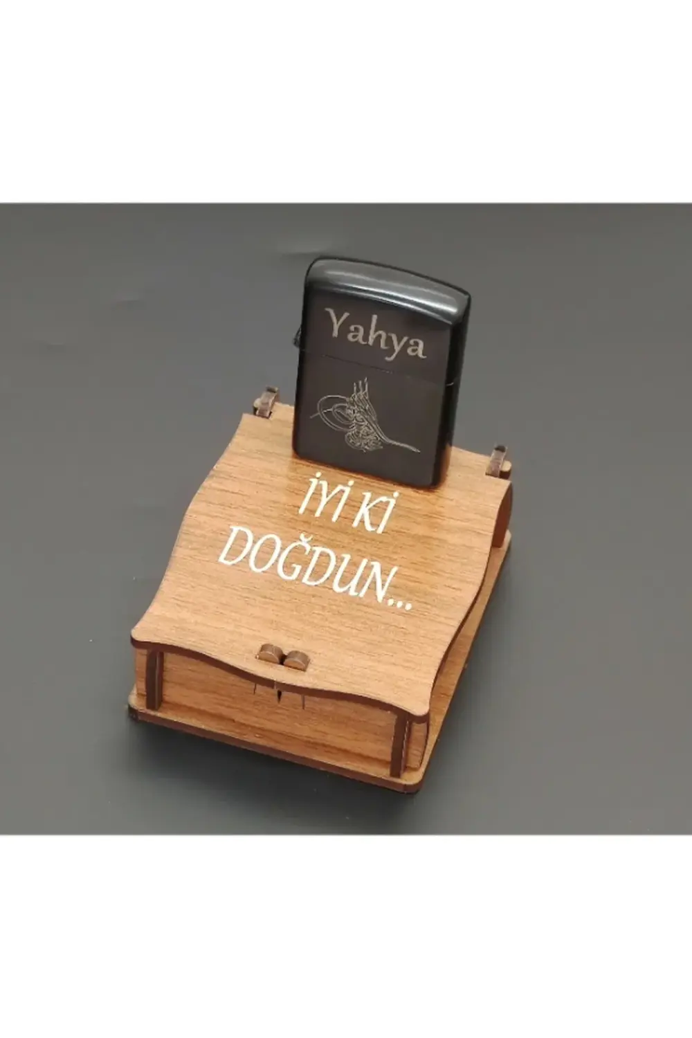 Kişiye Özel Isimli - Benzinli Çakmak - Tuğra'lı