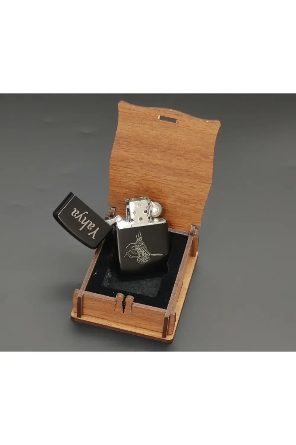 Kişiye Özel Isimli - Benzinli Çakmak - Tuğra'lı