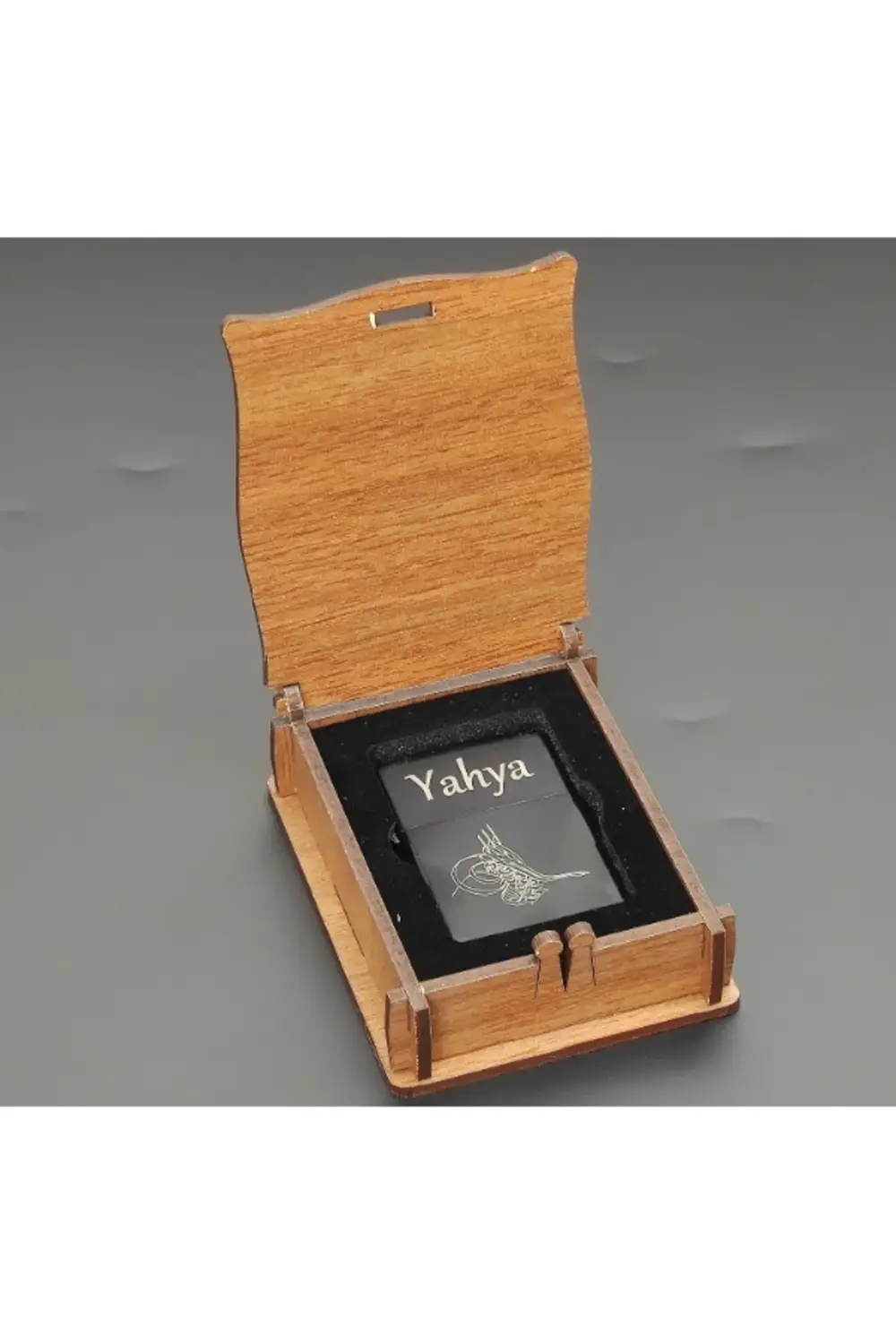 Kişiye Özel Isimli - Benzinli Çakmak - Tuğra'lı