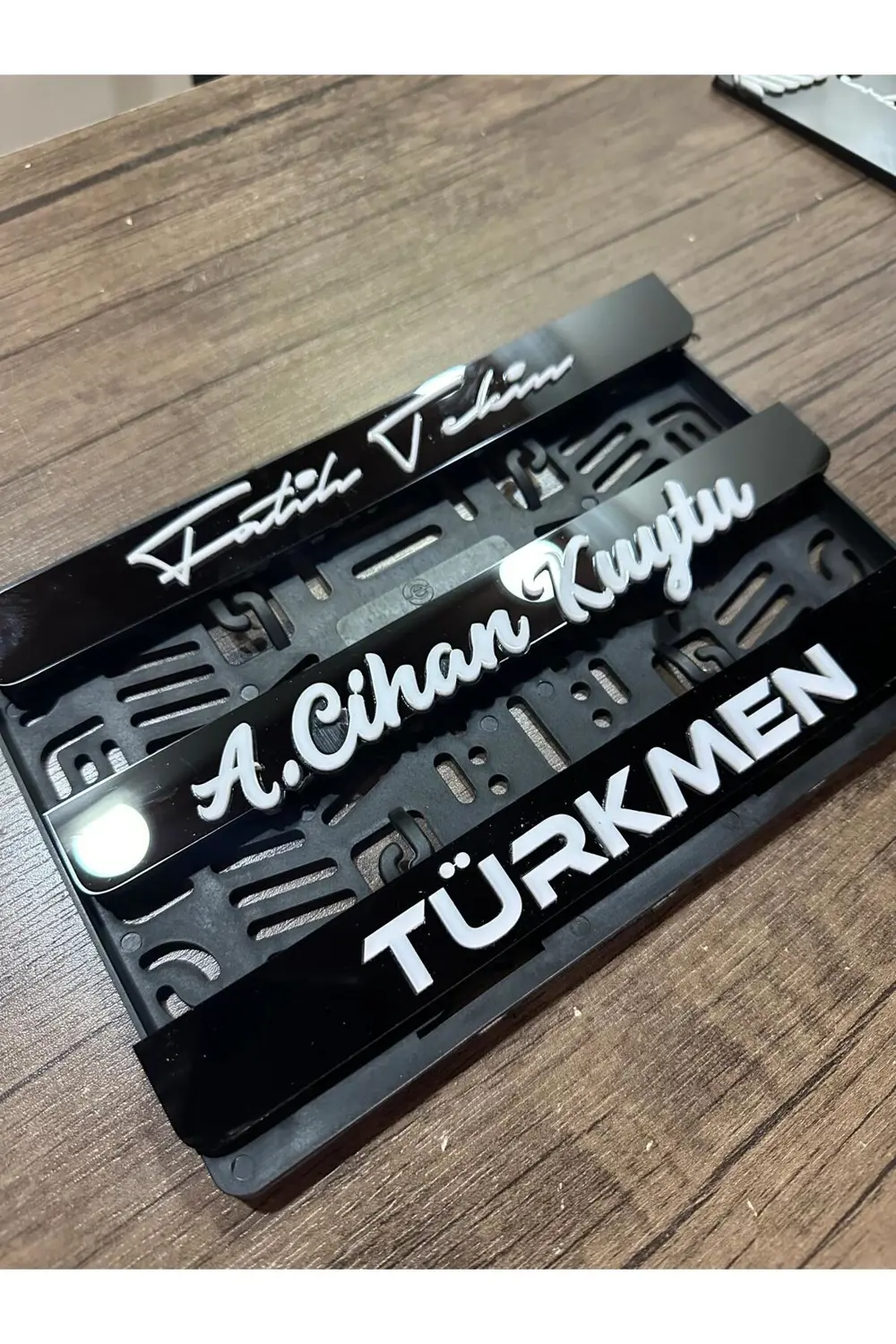 Kişiye Özel Motor Plakalık Kabartmalı Pleksi Lüx