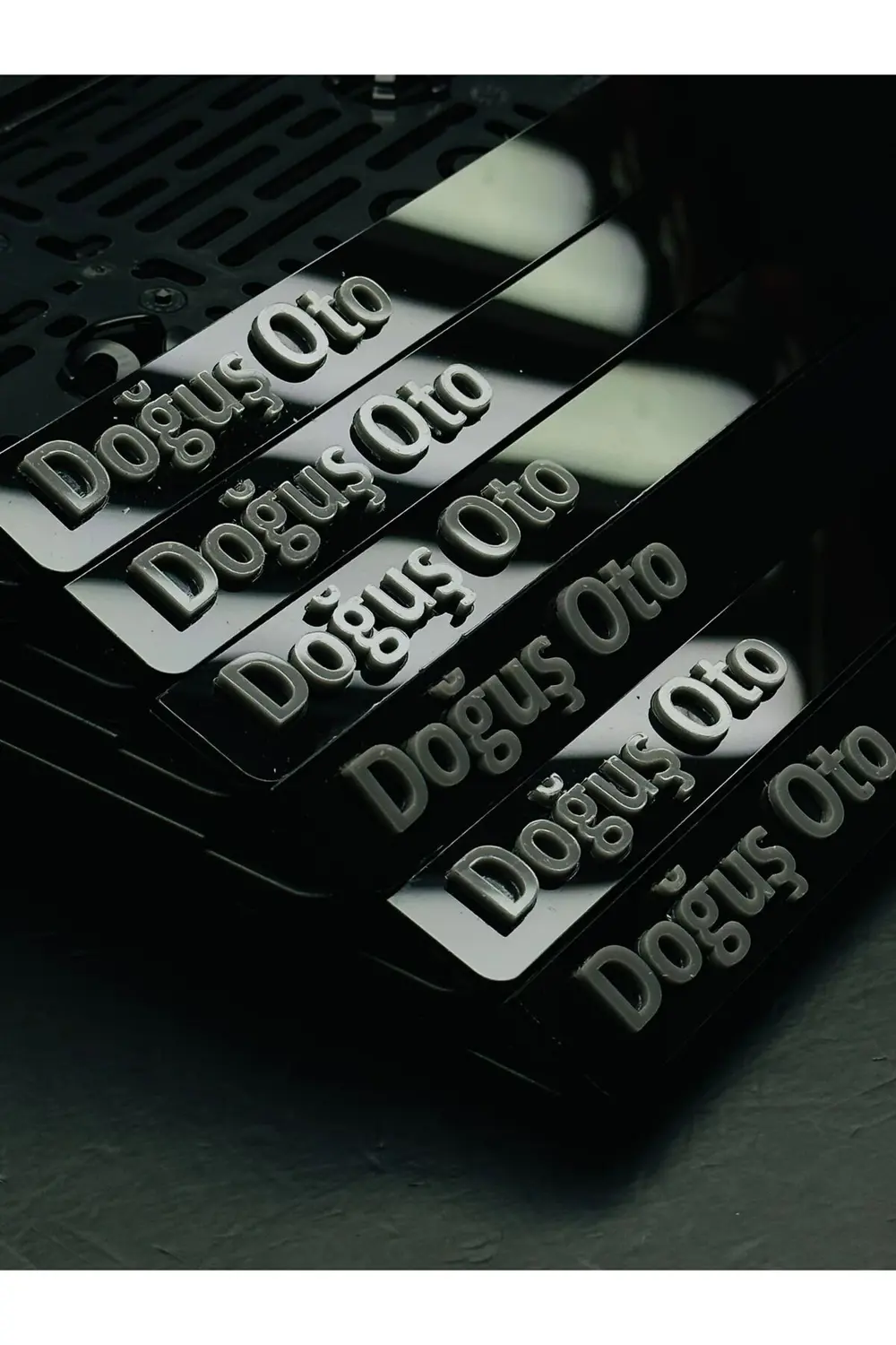 Kişiye Özel Pleksi Kabartma Takmatik Plakalık