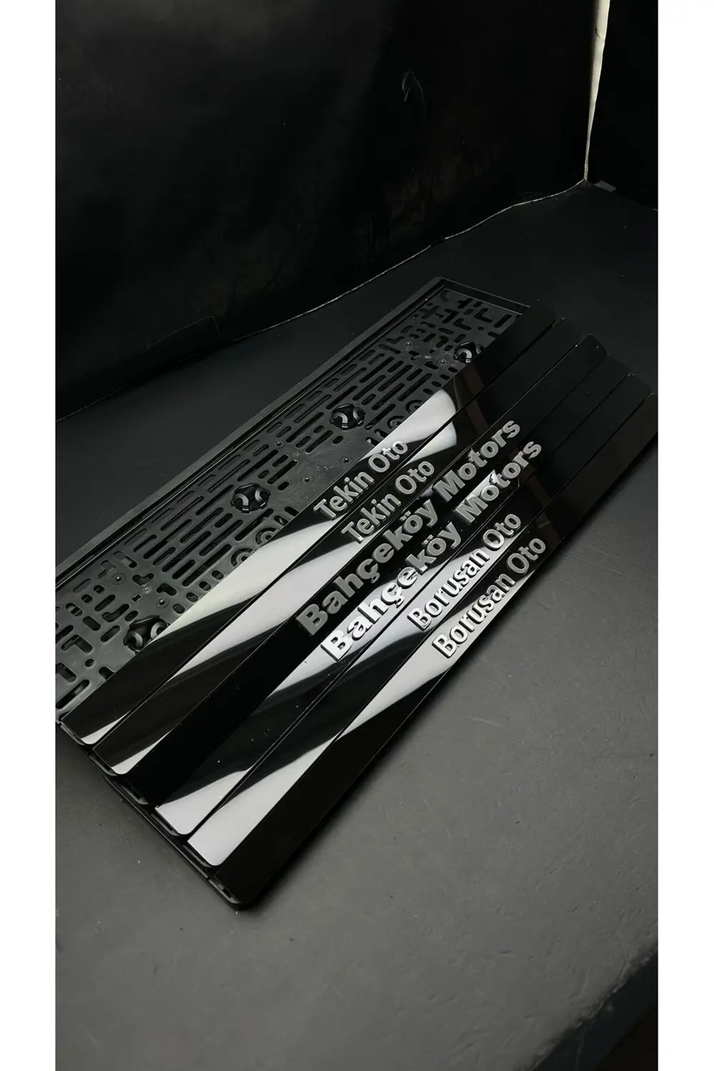 Kişiye Özel Pleksi Kabartma Takmatik Plakalık