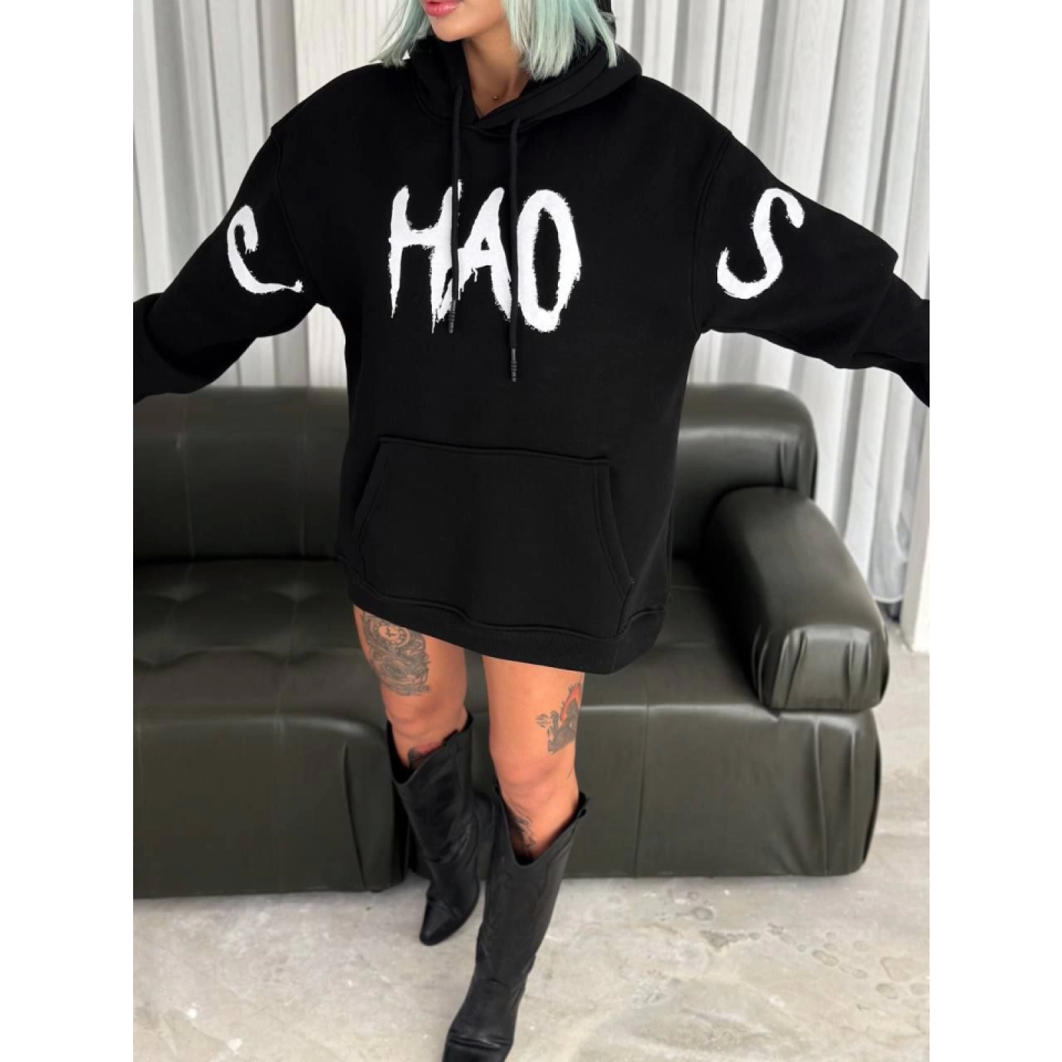 Kışlık Üç İplik Kapşonlu Baskılı SweatShirt - Siyah Kışlık Üç İplik Kapşonlu Baskılı SweatShirt - Siyah