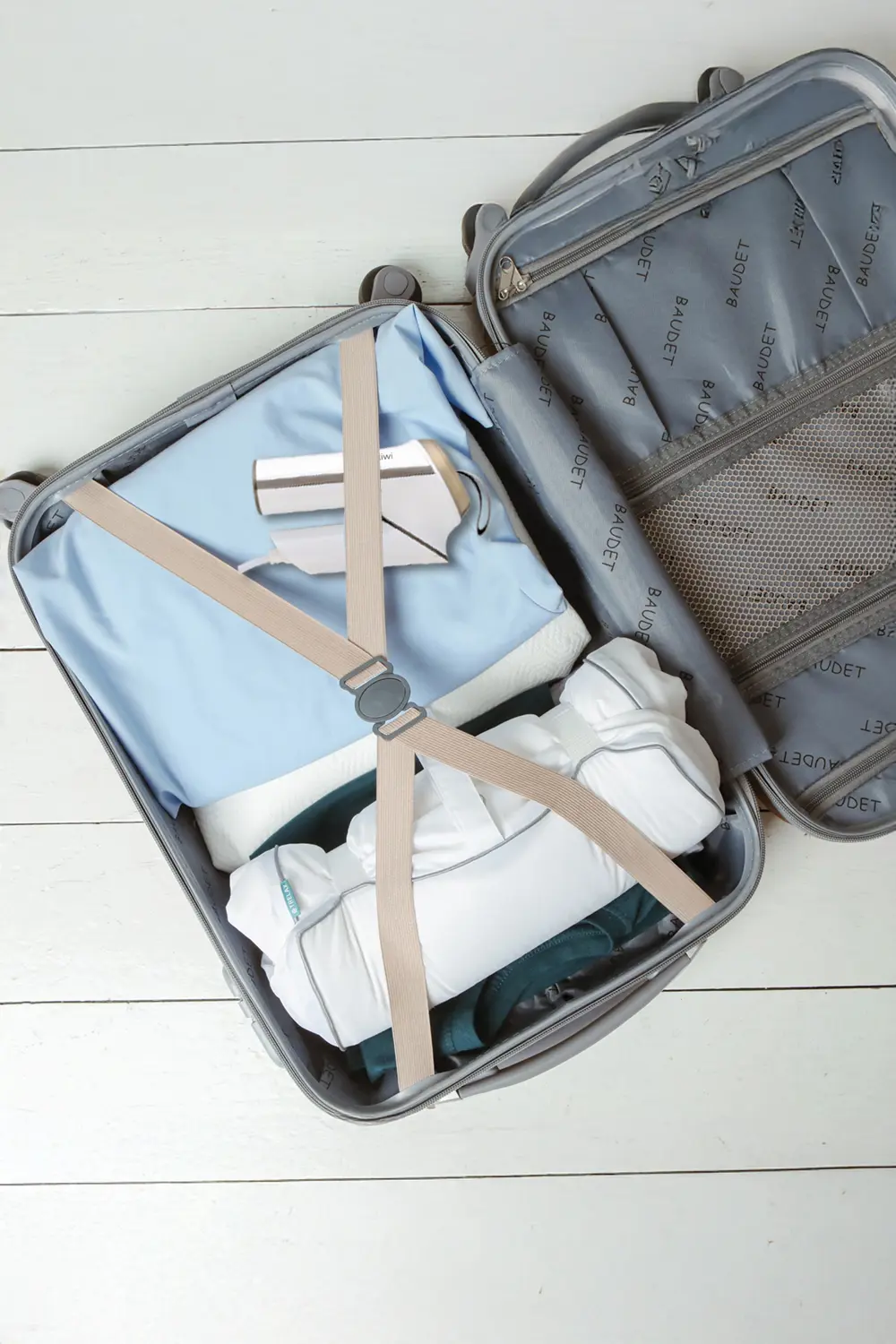 Kiwi KSI-647 Portatif Buharlı Kırışık Giderici Beyaz