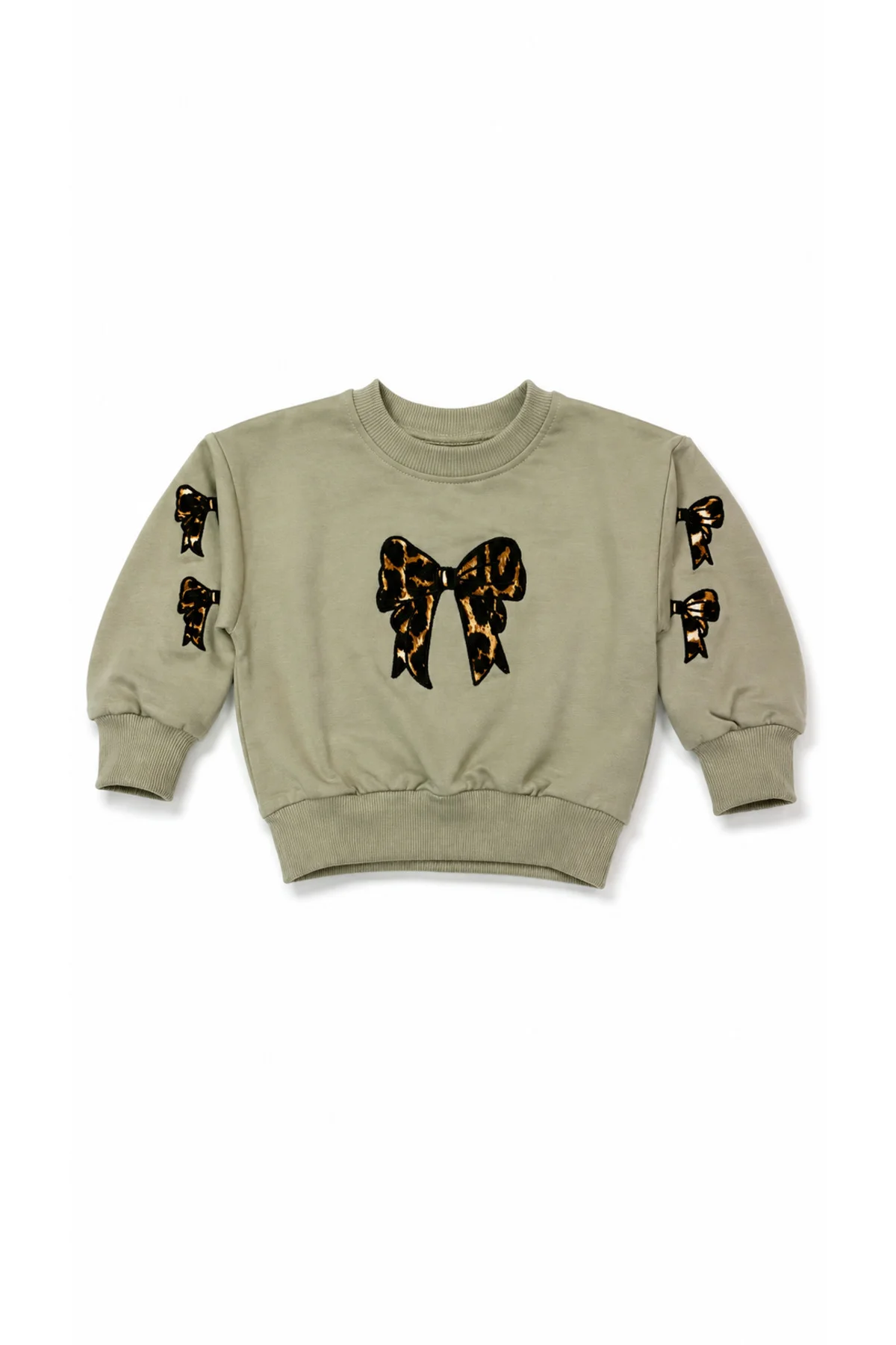 Kız Çocuk Leopar Desenli Fiyonklu Sweatshirt ve Kat Kat Etek 2’li Takım 3-7 Yaş Kız Çocuk Leopar Desenli Fiyonklu Sweatshirt ve Kat Kat Etek 2’li Takım 3-7 Yaş