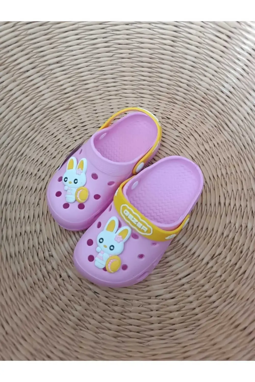 Kız Çocuk Modelli Hafif ve Rahat Suya Dayanıklı Eva Sandalet Terl