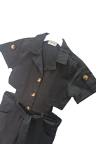 Kız Çocuk Yaka Beli Yırtmaç Detaylı Kemerli Siyah Tulum