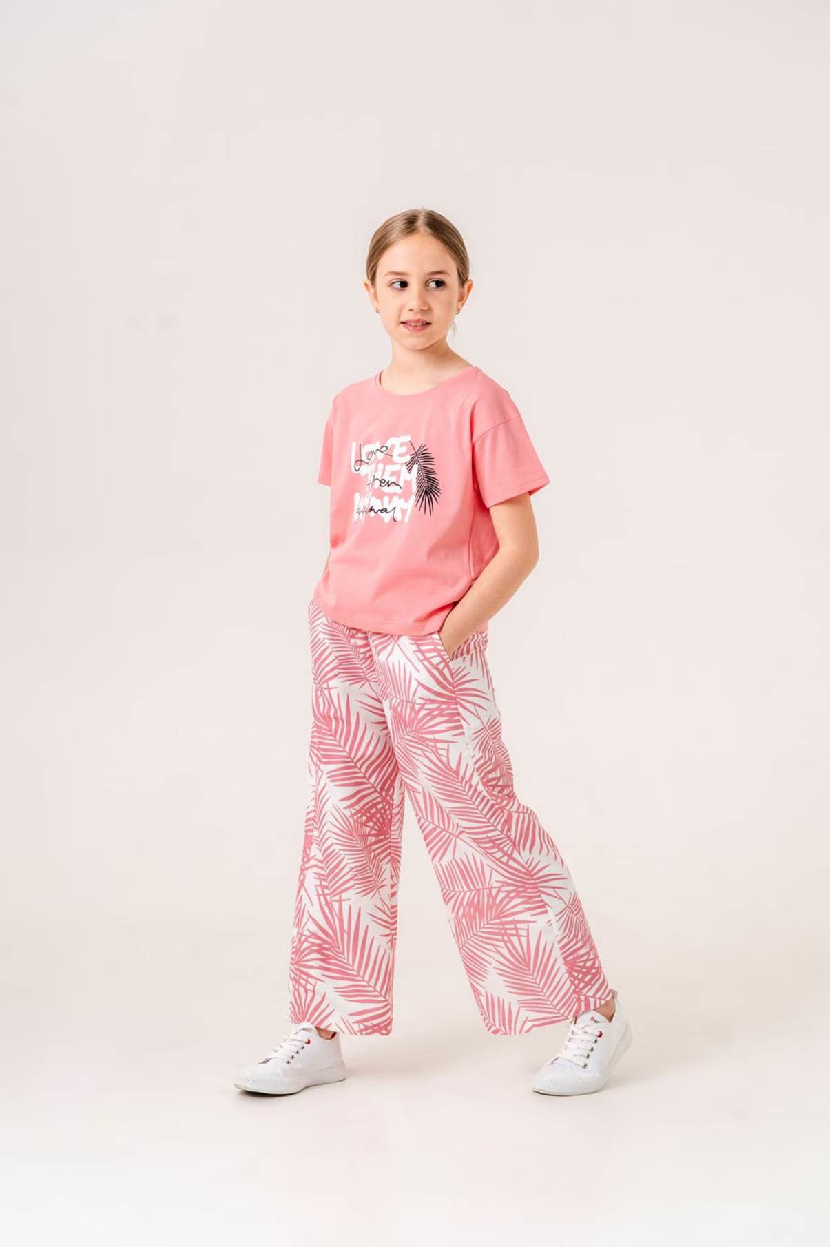 Kız Çocuk Yaprak Desenli Bisiklet Yaka 5/12 yaş  Takımı