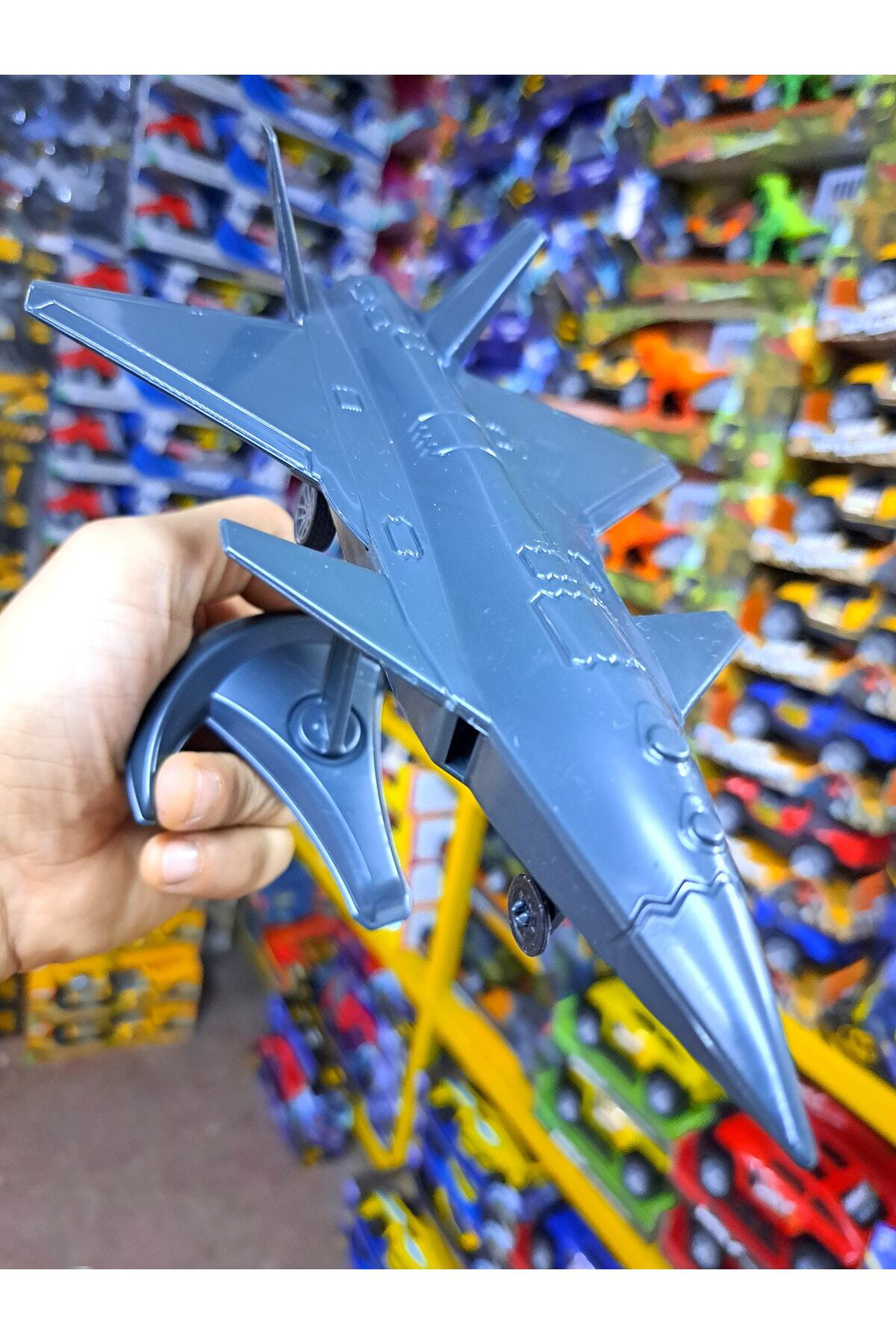 Oyuncak Store Kizilelma Savaş Uçaği Çek Birak Özellikli Standli Askeri Hava Ara