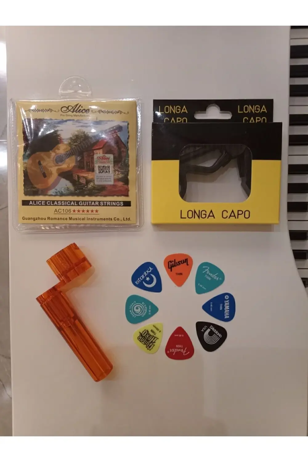 Klasik Gitar Teli A-106 + PENA SETİ + BURGU ÇEVİRİCİ + GİTAR KAPO