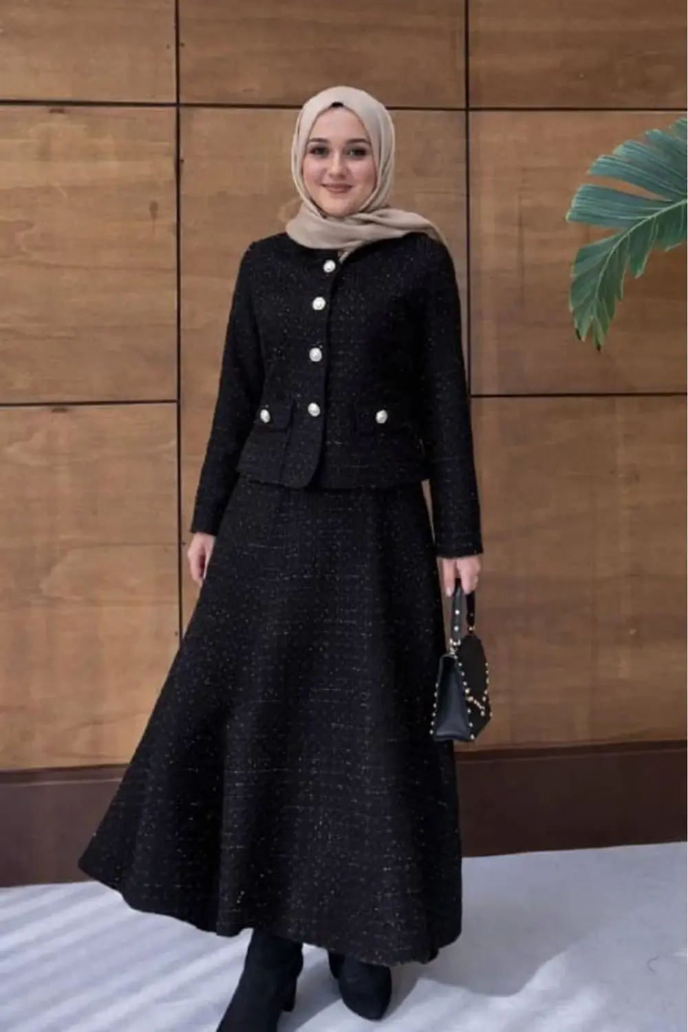 Klasik Tüvit Etekli Takım Astarlı Klasik Tüvit Etekli Takım Astarlı