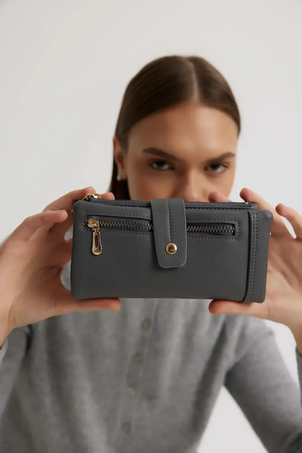 Klipsli Çok Gözlü Kadın Cüzdanı