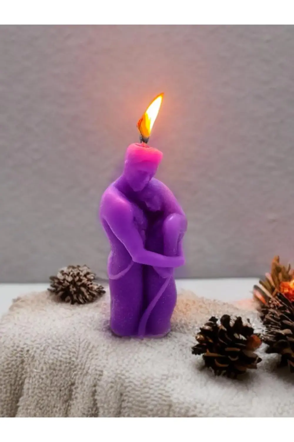 kokulu sarılan çift sevgili mor dekoratif hediyelik dilek mumu