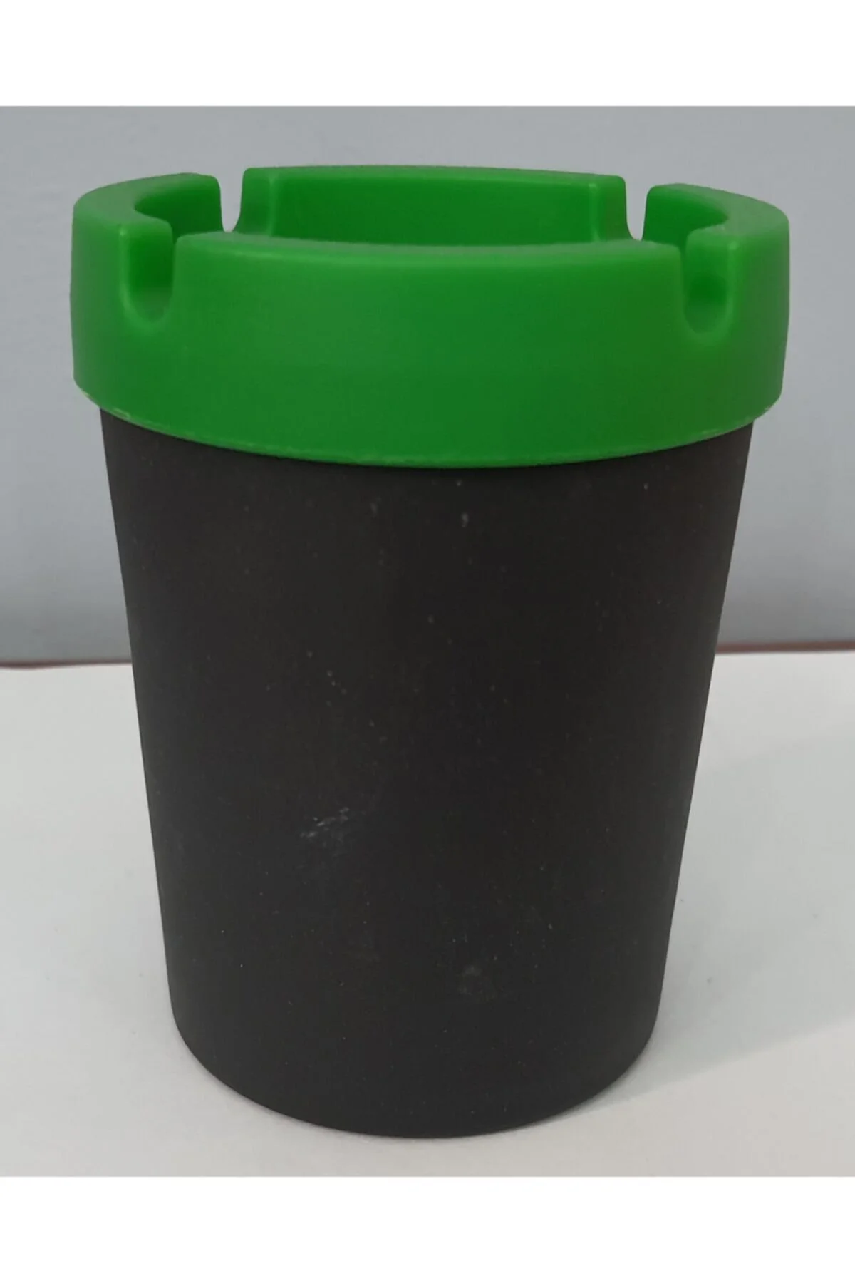 Kokusuz Renkli Bardak Küllük Kokusuz Renkli Bardak Küllük