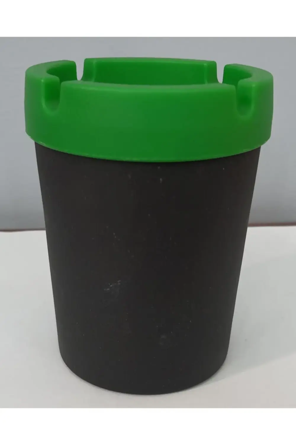 Kokusuz Renkli Bardak Küllük