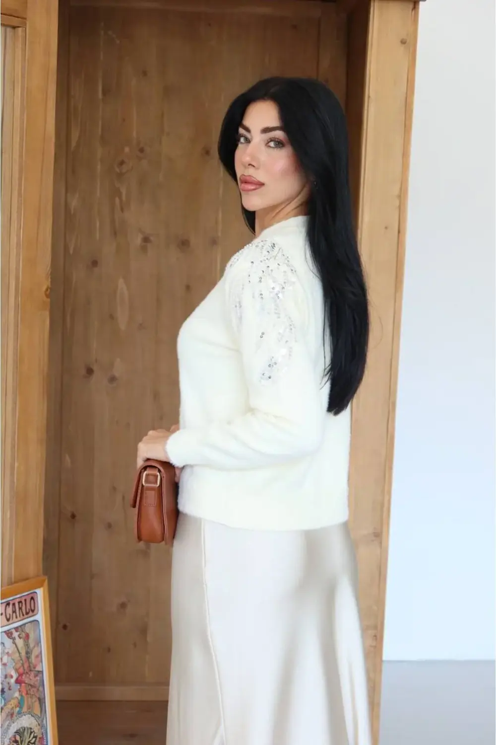 Kolları Taş Nakış İşlemeli Yumoş Kazak