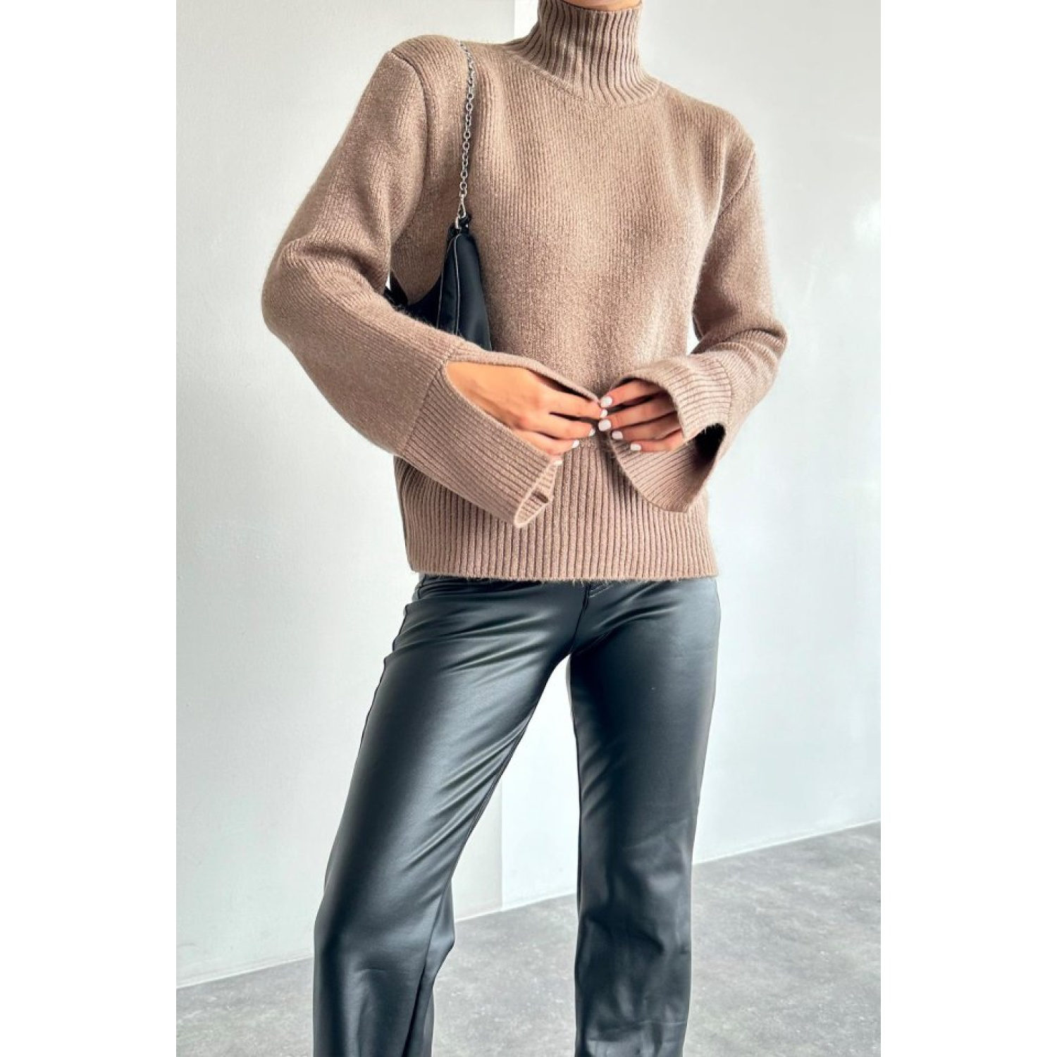 Kolları Yırtmaçlı Triko Kazak - Vizon