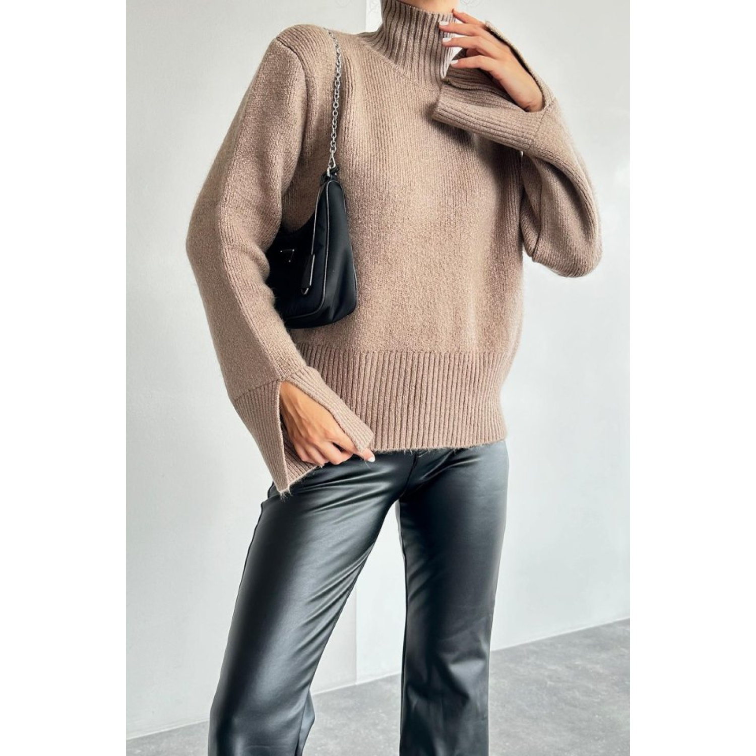 Kolları Yırtmaçlı Triko Kazak - Vizon