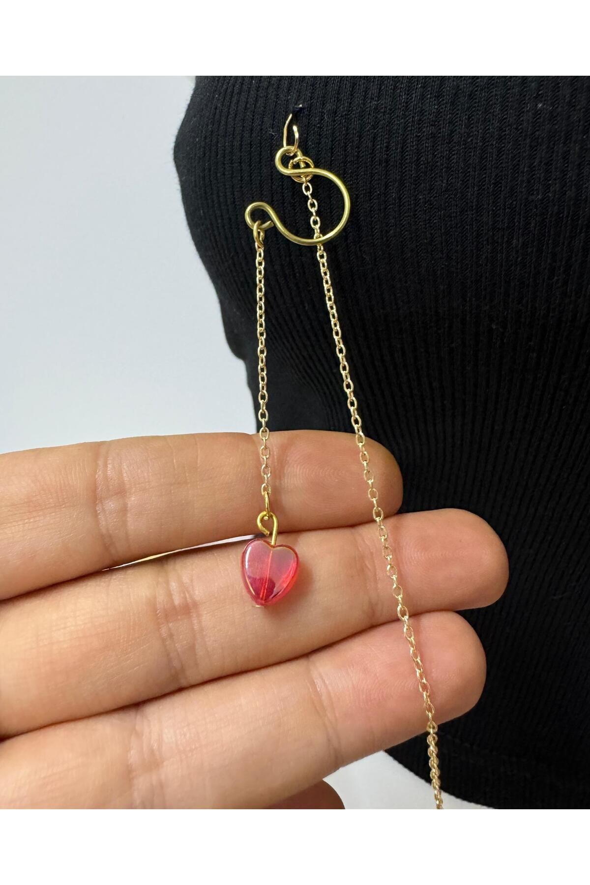 KOLYELİ KALPLİ SIKIŞTIRMA FAKE DELİKSİZ MEME UCU PİERCİNGİ ( KARA