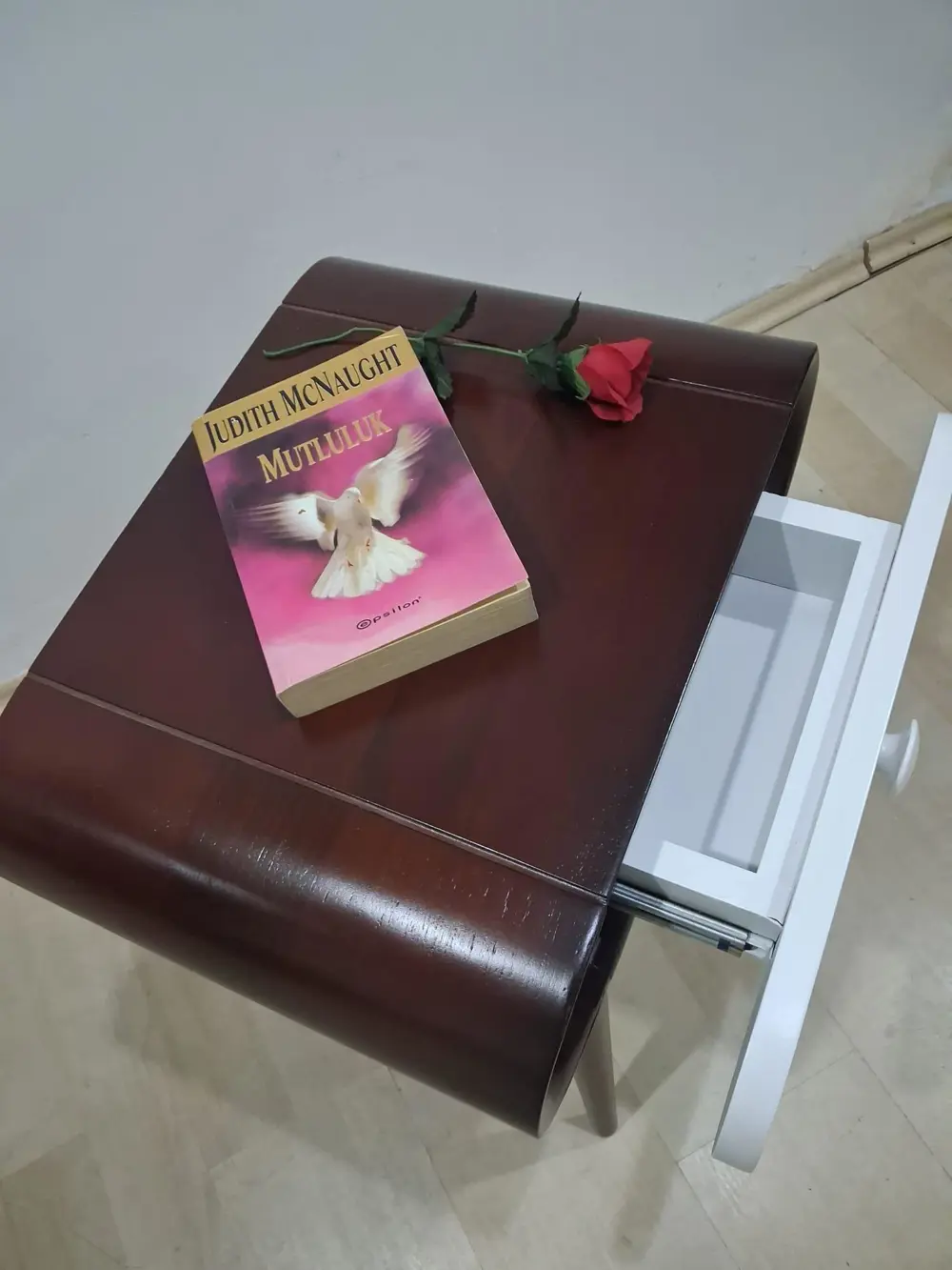 Komodin 13272 Torna RETRO Çekmece 1Adet Renk Porselen Kulp Kayın 