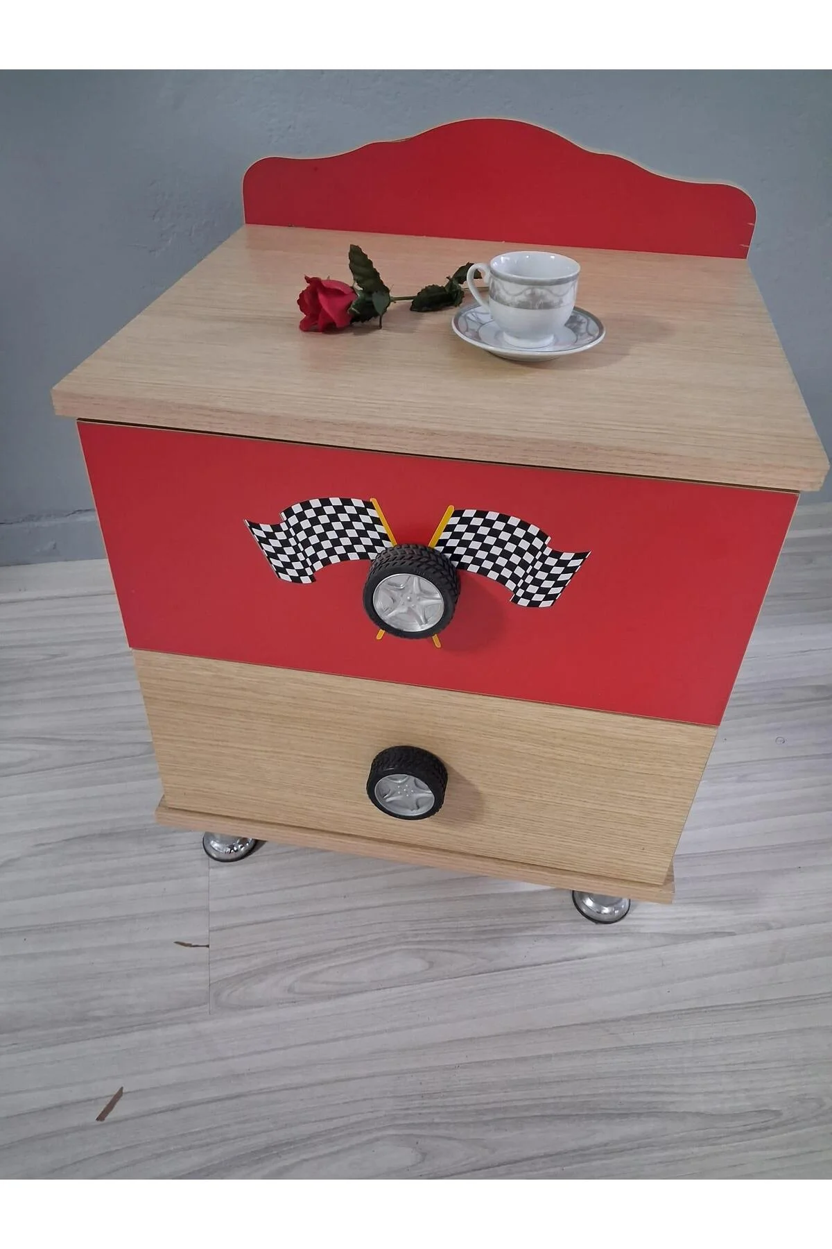 Komodin Formüla 90653 İki Çekmeceli Digital Baskı Yüksek Ayak Lastik Kulp Komodin Formüla 90653 İki Çekmeceli Digital Baskı Yüksek Ayak Lastik Kulp