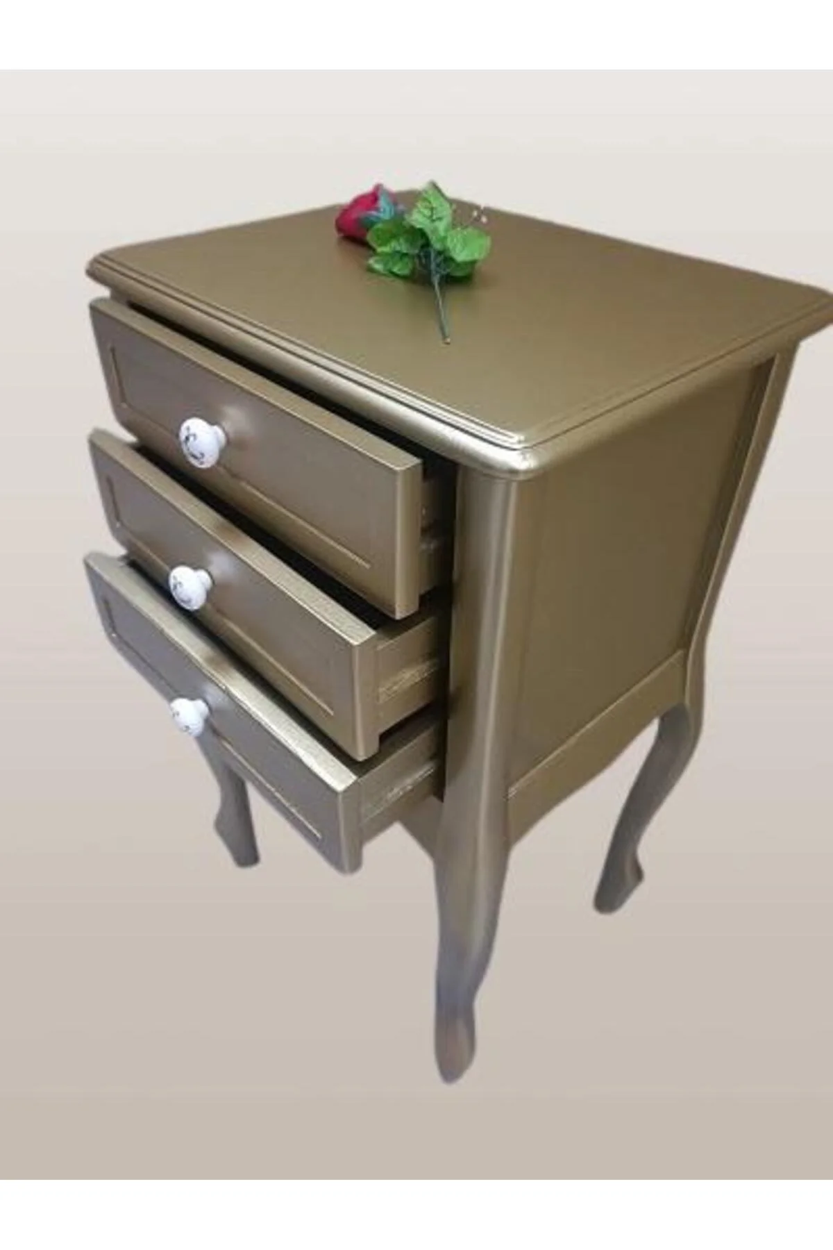 Komodin MODEL 90529 3Çekmeceli Kayın Lükens Ayak Gold Renk Porselen Kulp El Yapım Komodin MODEL 90529 3Çekmeceli Kayın Lükens Ayak Gold Renk Porselen Kulp El Yapım