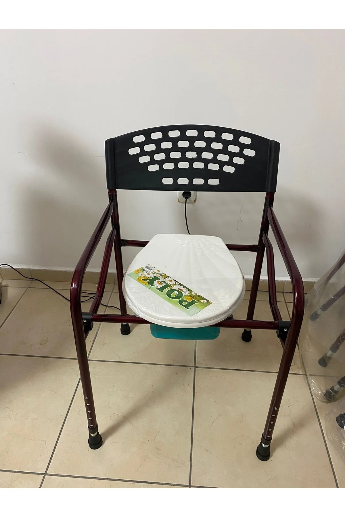 Komot Katlanır Hasta Klozeti Tuvaleti Engelli Yaşlı Tuvalet Yükse