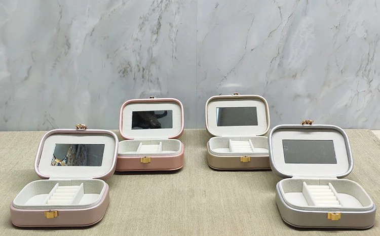 Kompakt 15x15 cm Makyaj ve Takı Saklama Kutusu