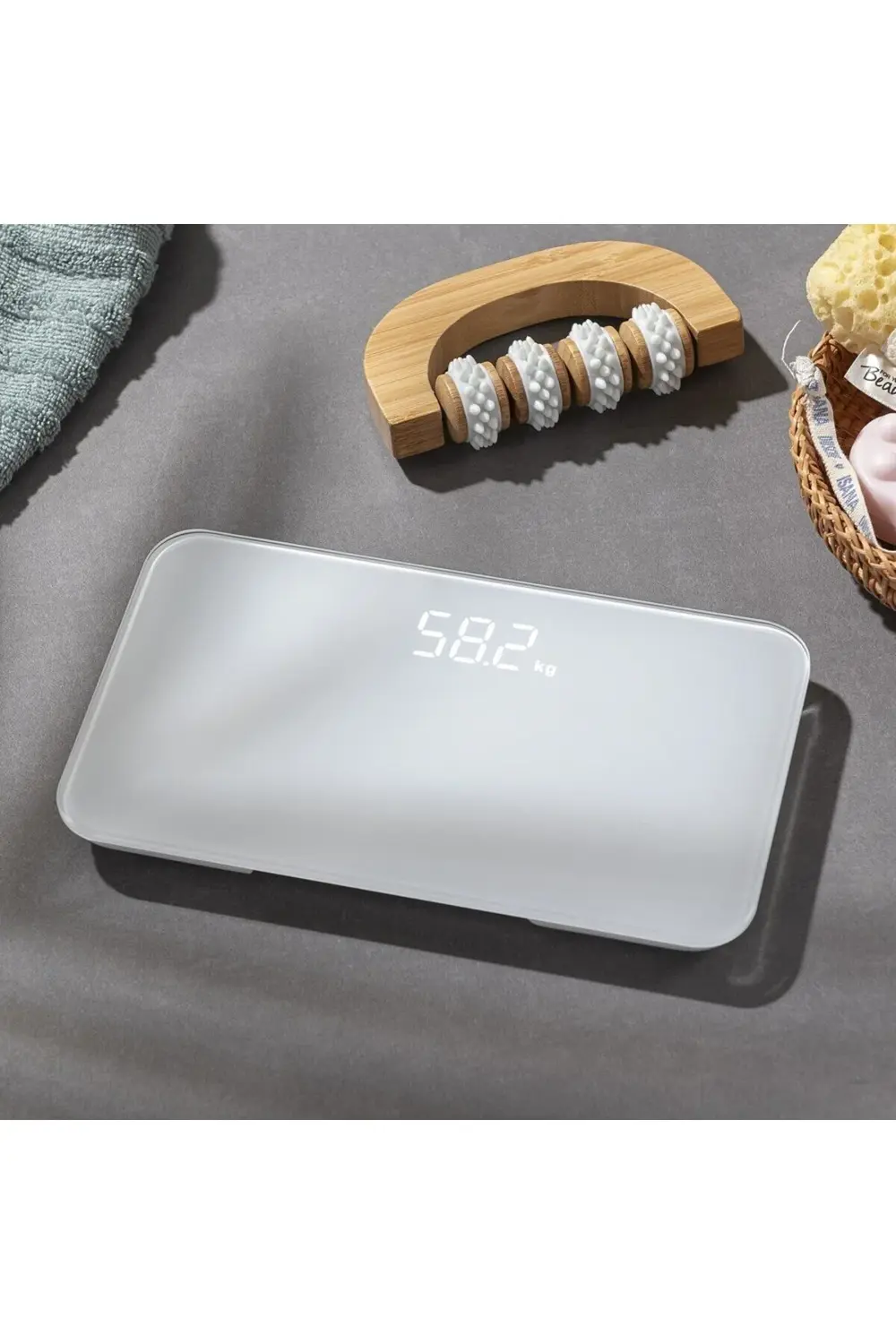 Kompakt Dijital Baskül – 180 kg kapasiteli LED Ekranlı Banyo Tart