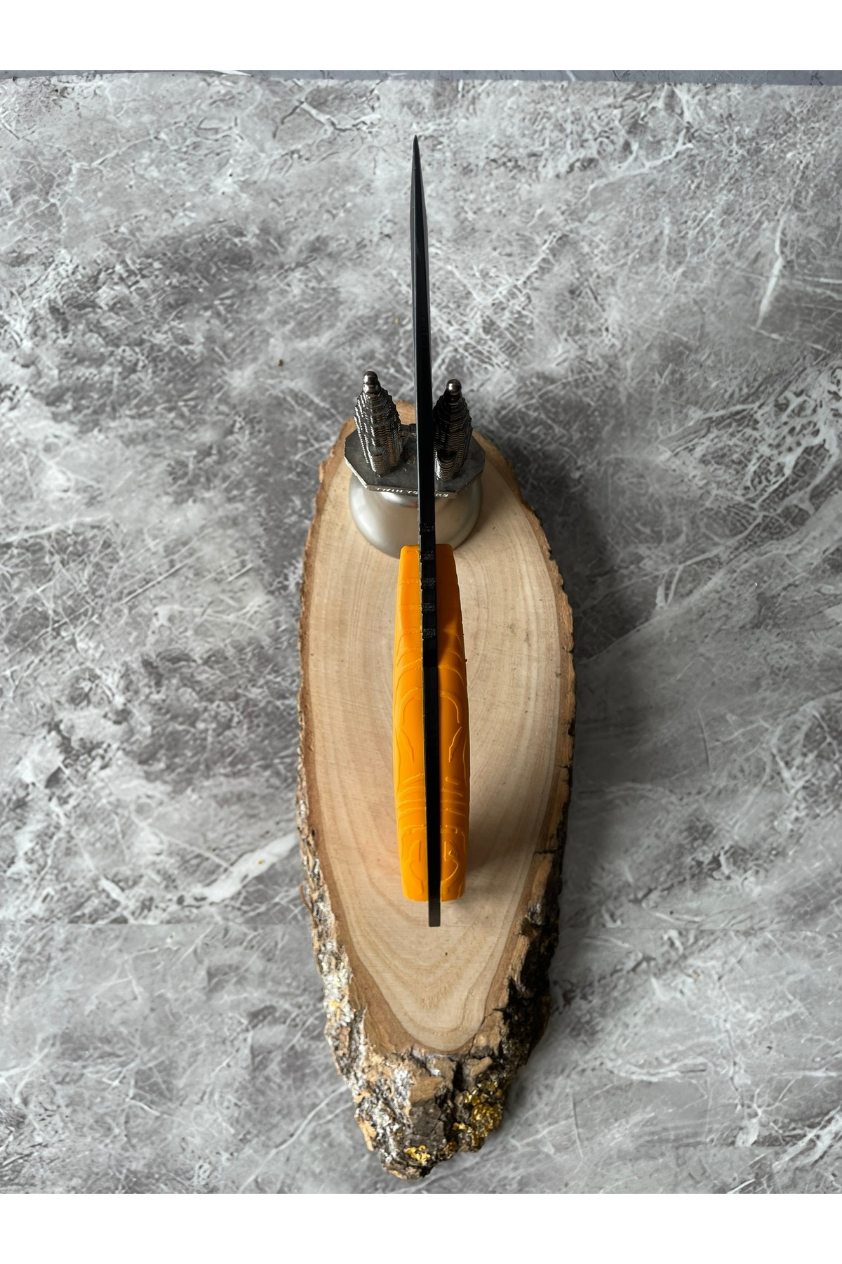 Kompakt Turuncu Kabzeli El Yapımı Kılıflı Kamp ve Av Bıçağı – 20,