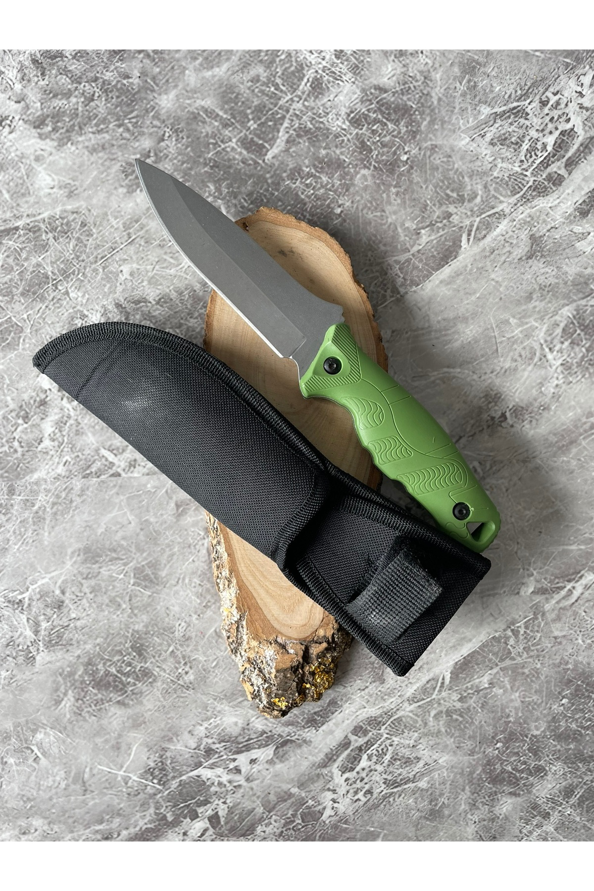 Kompakt Yeşil Kabzeli El Yapımı Kılıflı Kamp ve Av Bıçağı – 24 cm