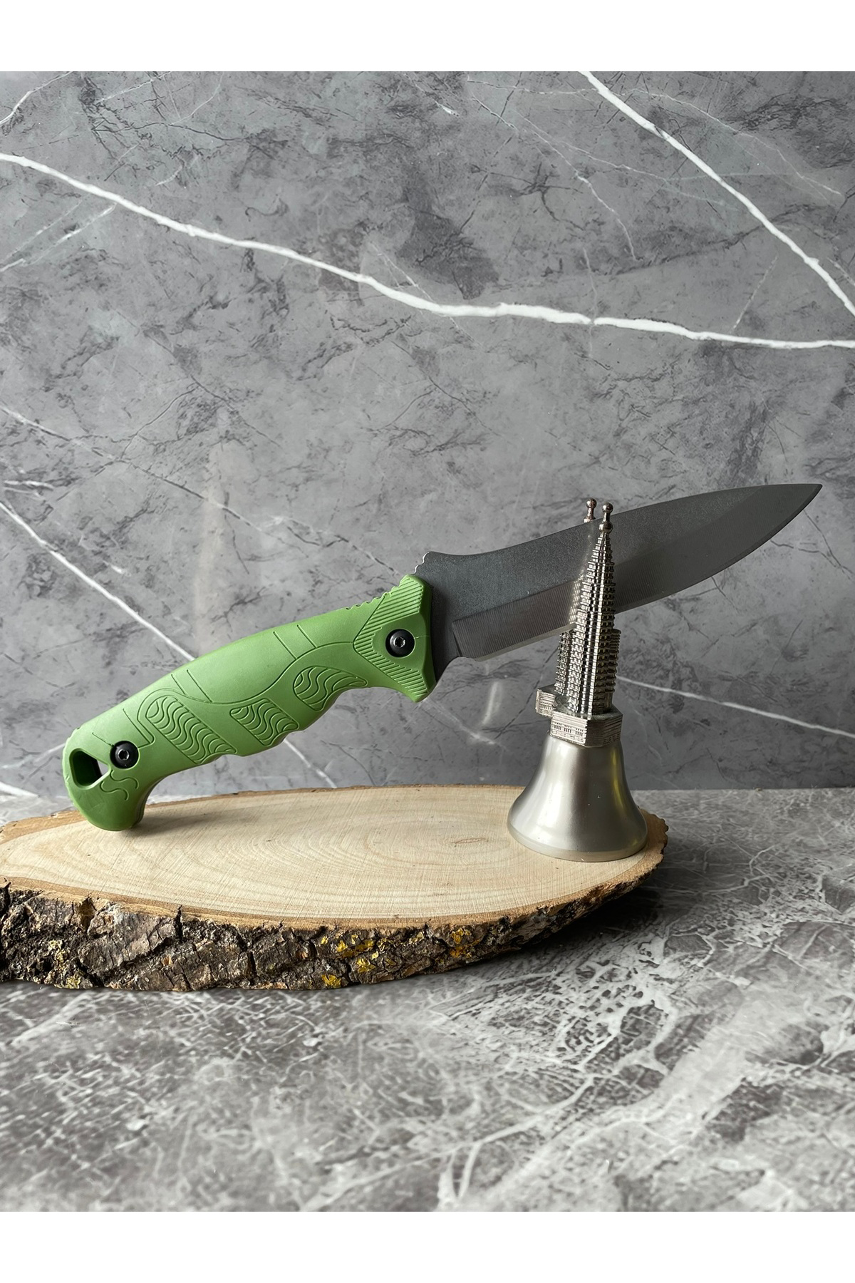 Kompakt Yeşil Kabzeli El Yapımı Kılıflı Kamp ve Av Bıçağı – 24 cm