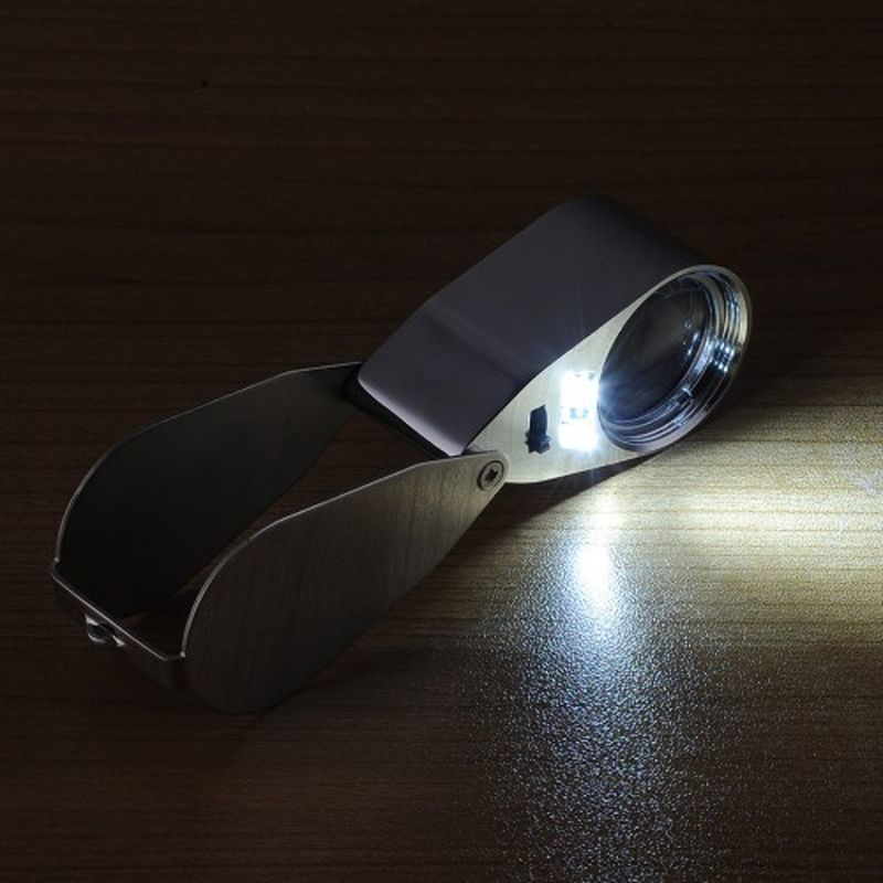 Kontrol Için Özel Kutulu Metal Işıklı Lup 40X25 Kontrol Için Özel Kutulu Metal Işıklı Lup 40X25