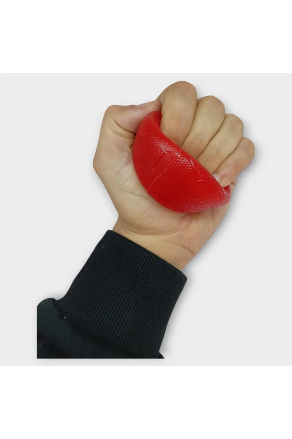 Köpek Oyuncağı - Plastik Düdüklü Top - Kırmızı (Lisinya)