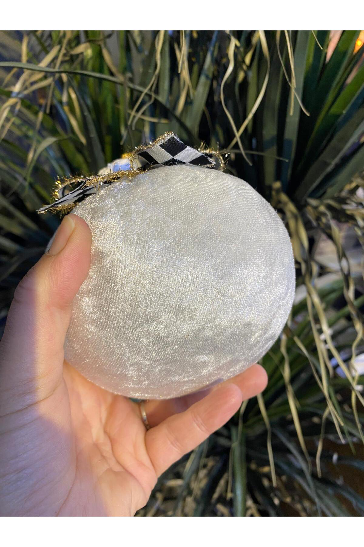 Elif Aksesuar Köpekli Kapı Stoperi Gold Fiyonklu