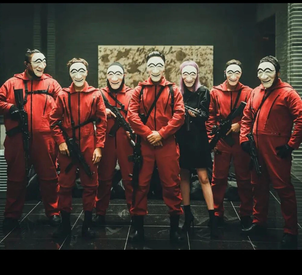 Koreli Hırsız Teatral Hahoe Maskesi - Para Heist Maskesi - Dali M