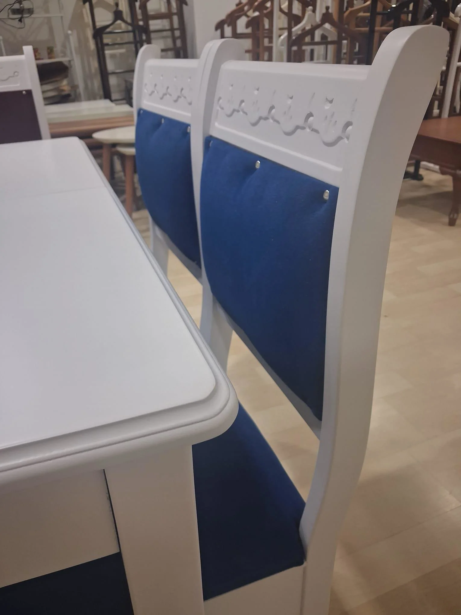 Köşe Mutfak 90689 Model Ahşap  Açılır Masa Babyface Kumaş Parlak 