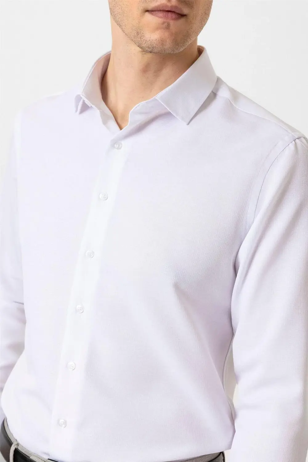 Köşeli Manşet Slim Armürlü Gömlek