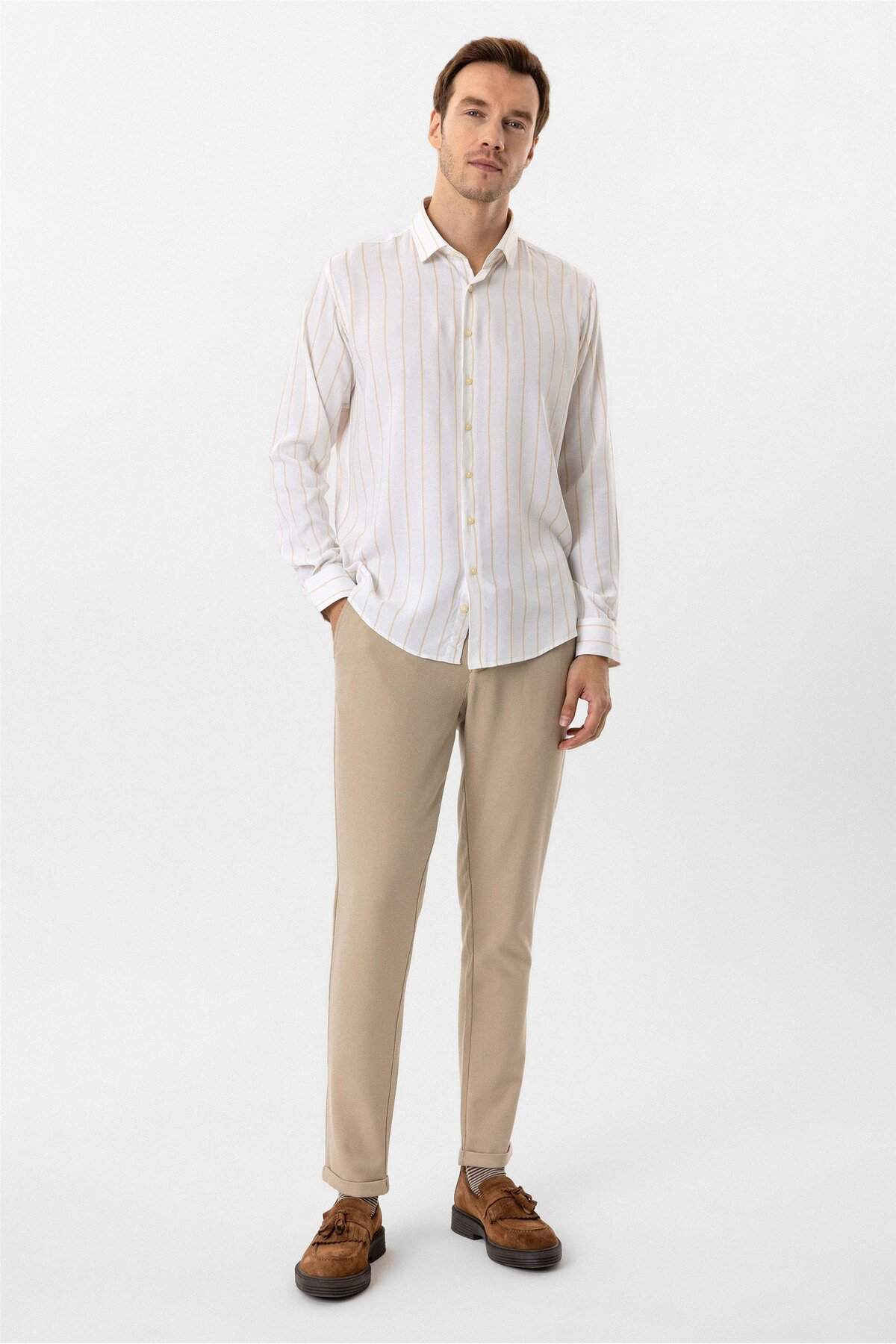 Köşeli Manşet Slim Baskılı Gömlek