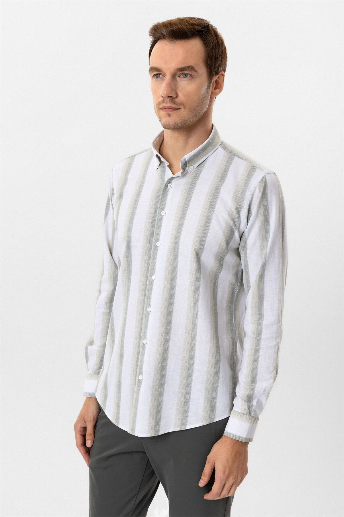 Köşeli Manşet Slimfit Desenli Gömlek