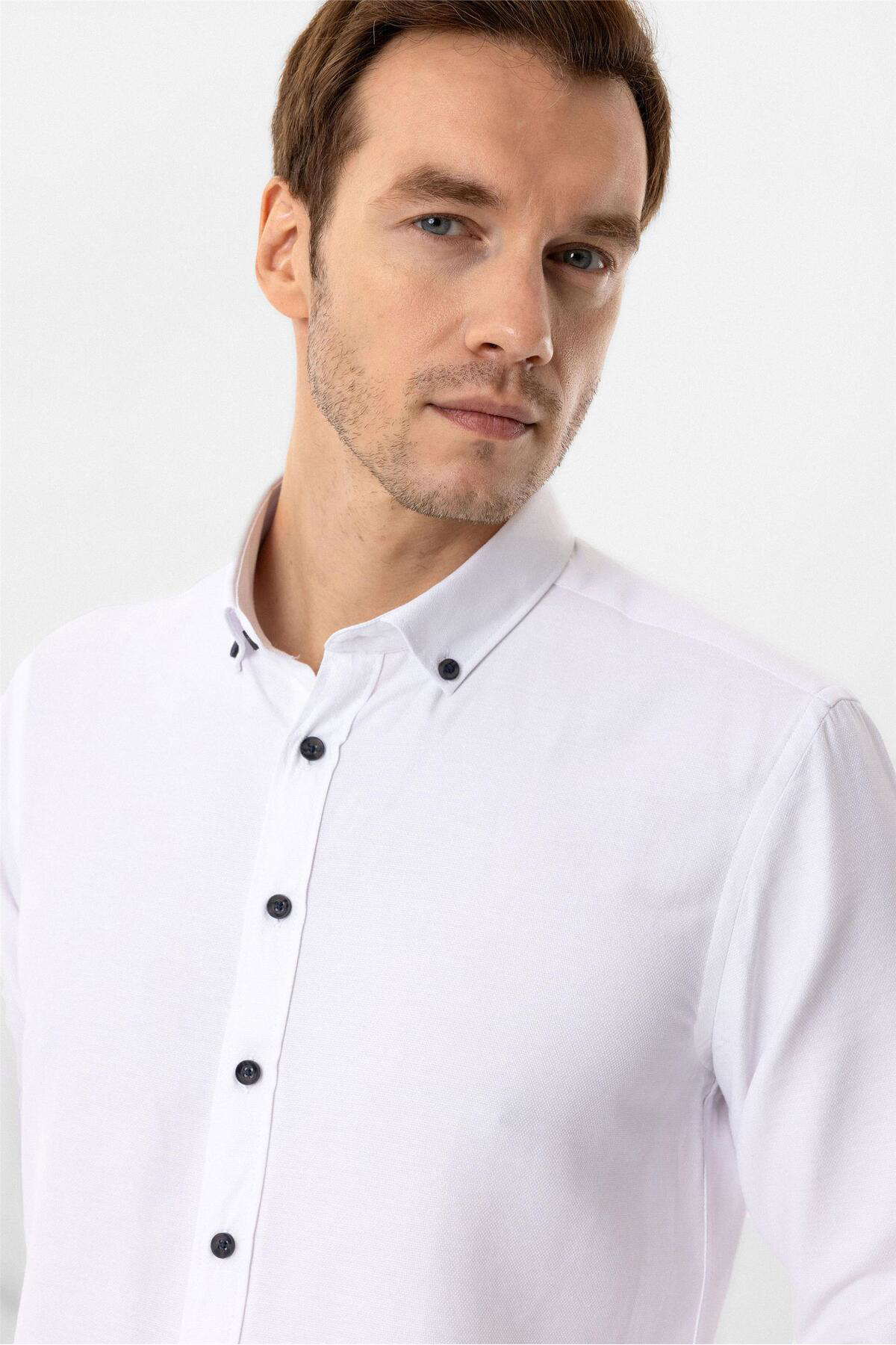 Köşeli Manşet Slimfit Düz Gömlek