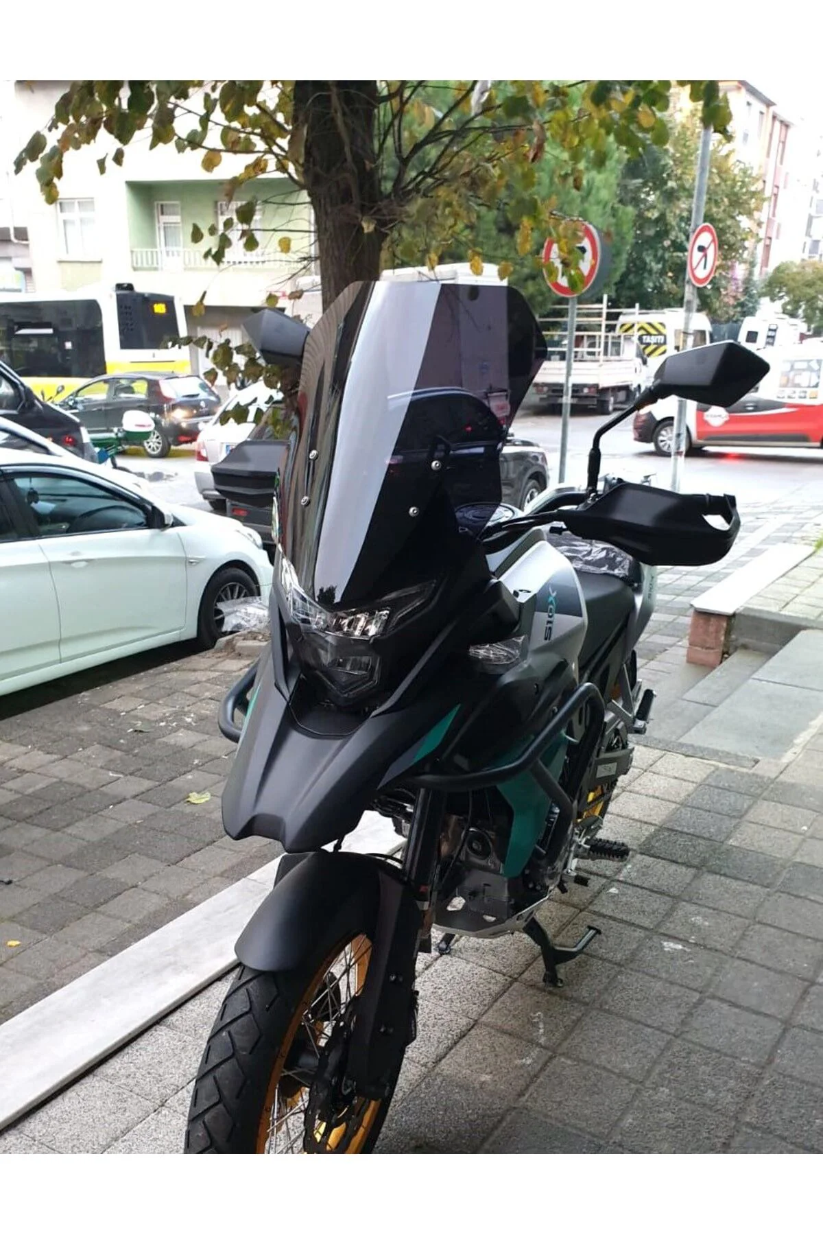Kove 510 X Ön Cam 2024-2026 Model 53cm Siyah Renkli 4mm