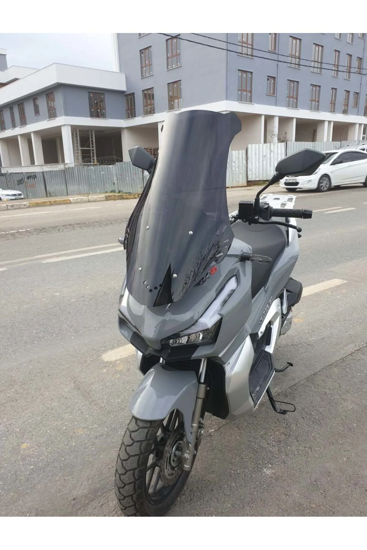 Kral Arneb 150 Ön Cam 2023-2026 Model 75cm Siyah Renkli 4mm UZUN