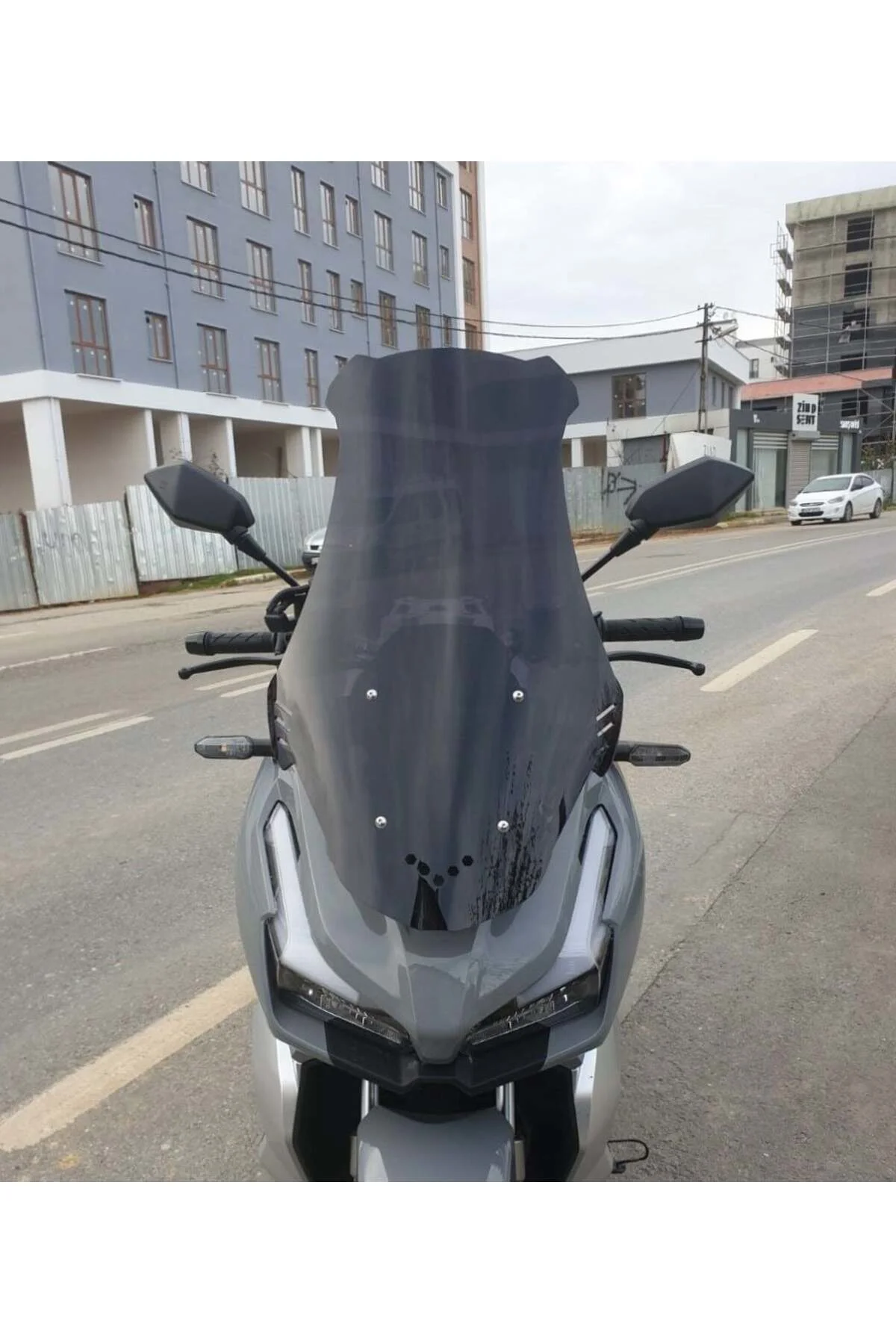 Kral Arneb 150 Ön Cam 2023-2026 Model 75cm Siyah Renkli 4mm UZUN