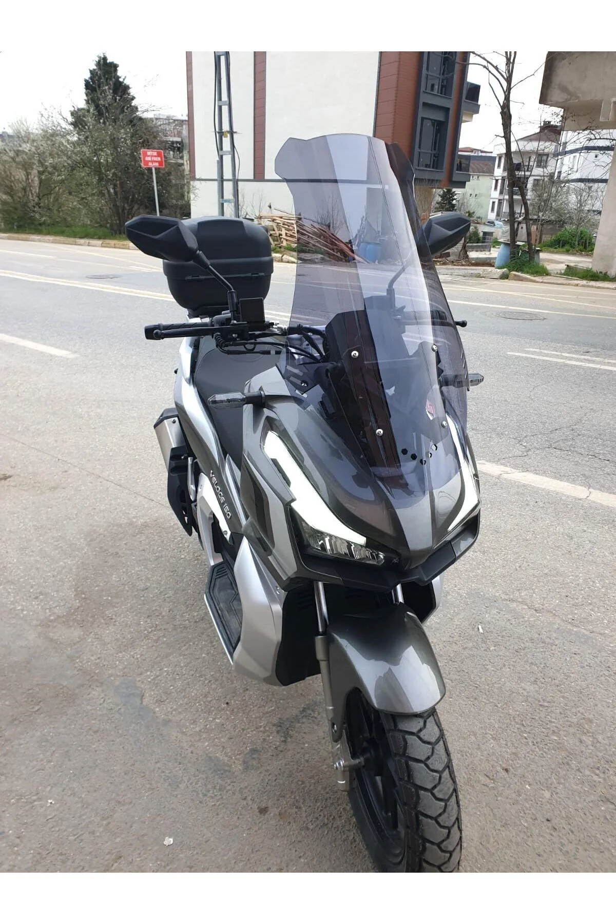 Kral Arneb 150 Ön Cam 2023-2026 Model 75cm Füme Renkli 4mm UZUN