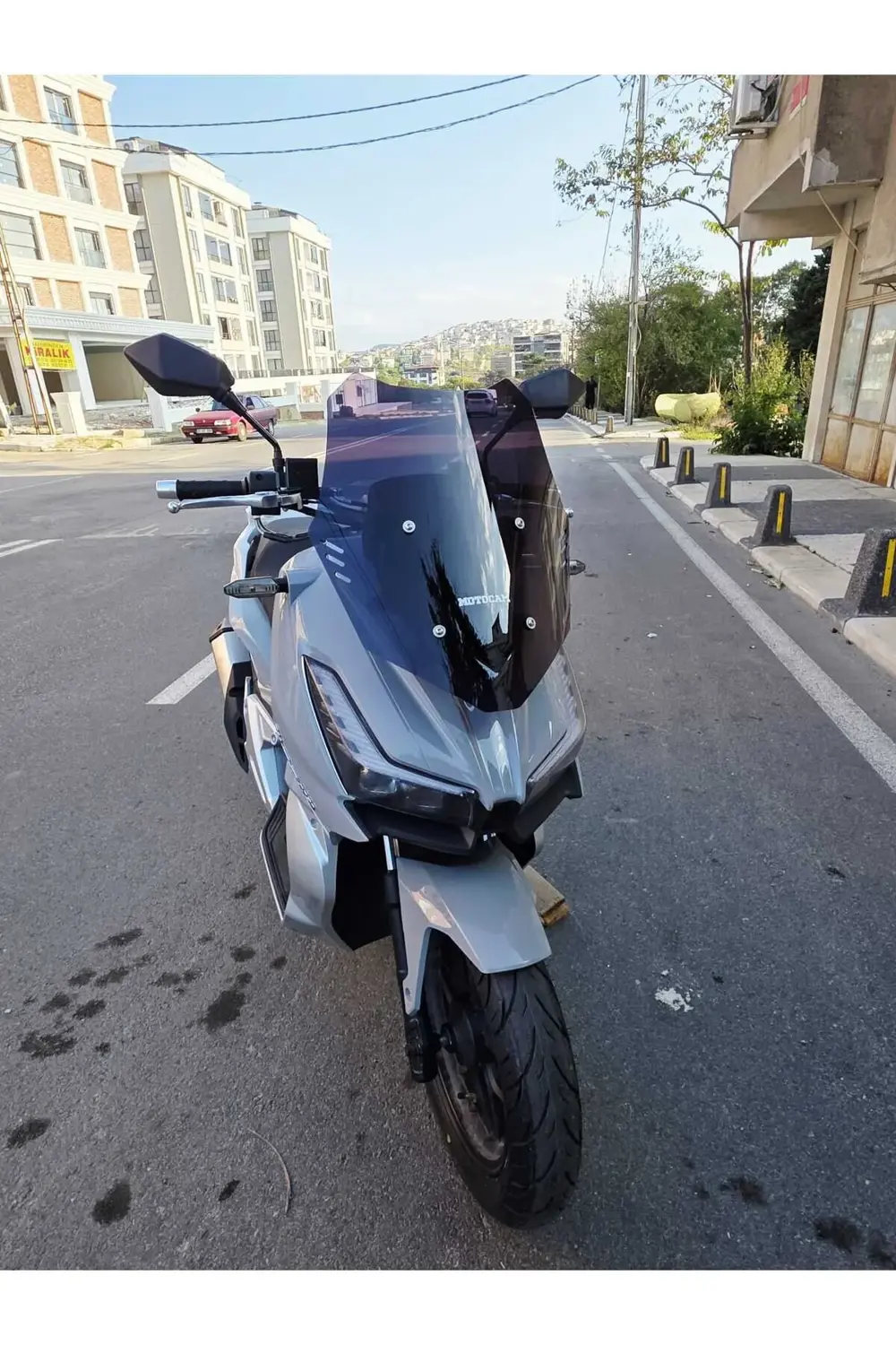 Kral Arneb 150 Siperlik Ön Cam 2023-2025 Model 49cm Siyah Renkli